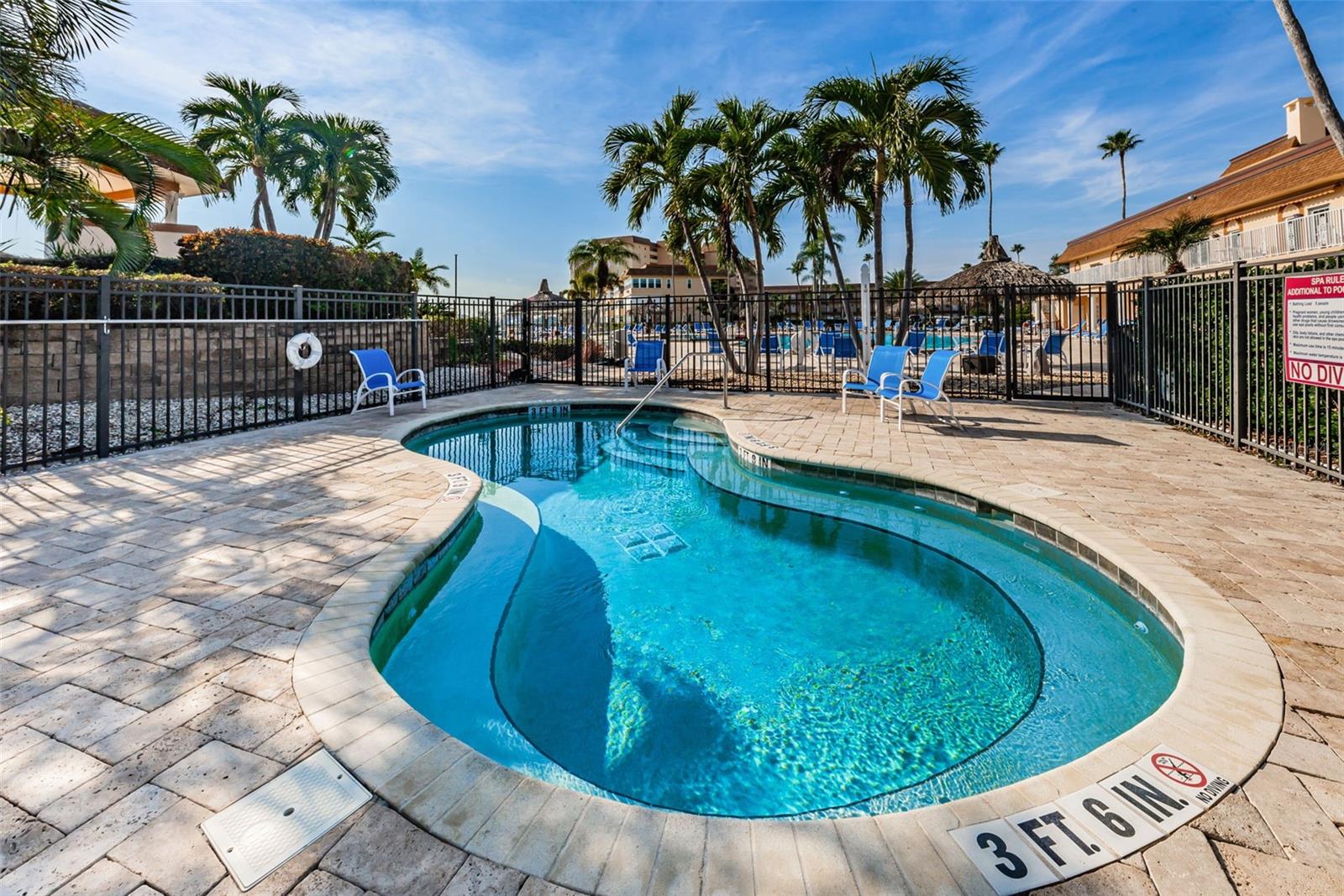 4900 BRITTANY DR S #1606, ST PETERSBURG, FL, 33715