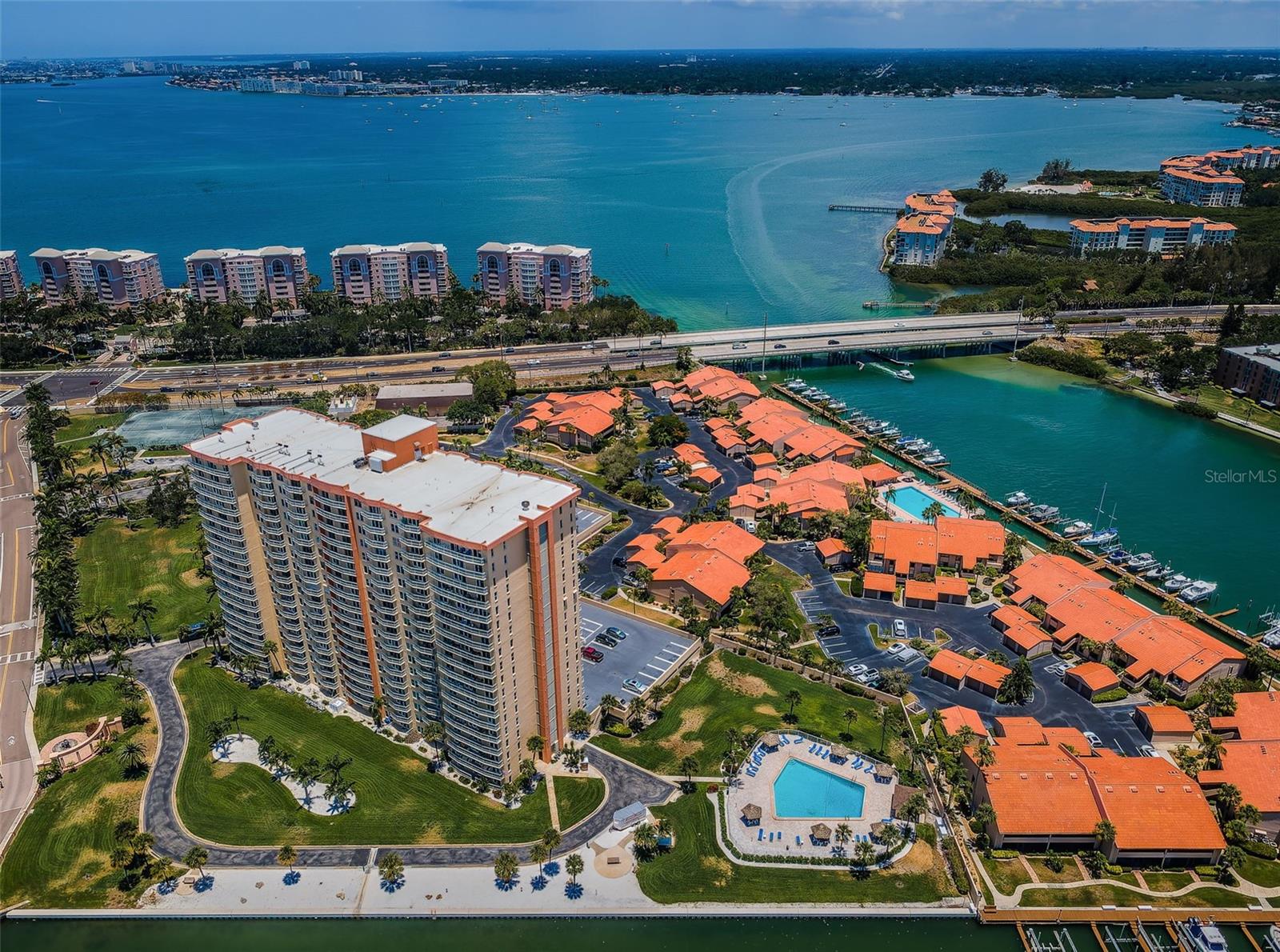 4900 BRITTANY DR S #1606, ST PETERSBURG, FL, 33715