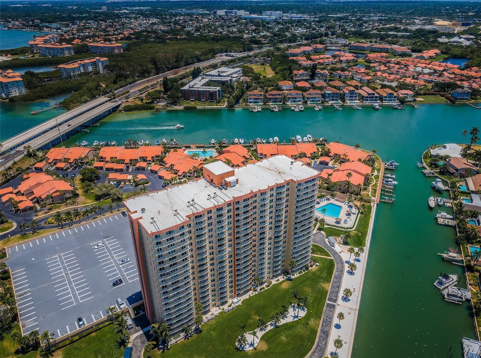 4900 BRITTANY DR S #1606, ST PETERSBURG, FL, 33715