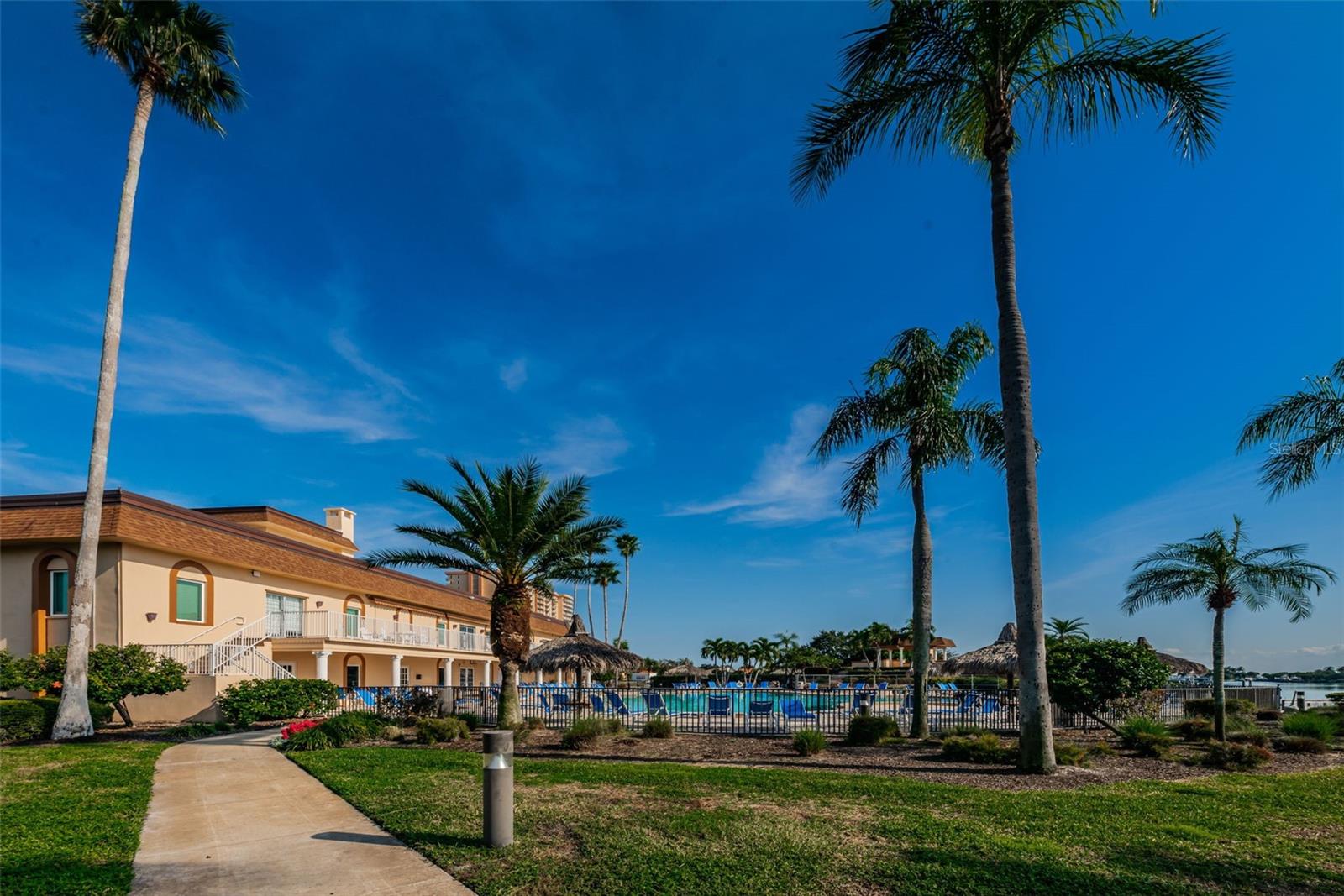 4900 BRITTANY DR S #1606, ST PETERSBURG, FL, 33715