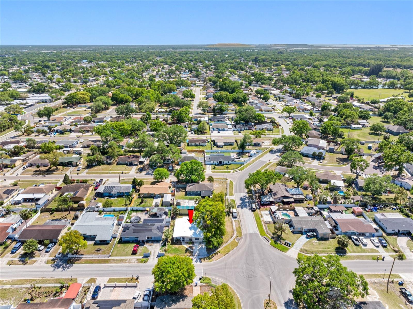 7401 KINGSTON DR, TAMPA, FL, 33619
