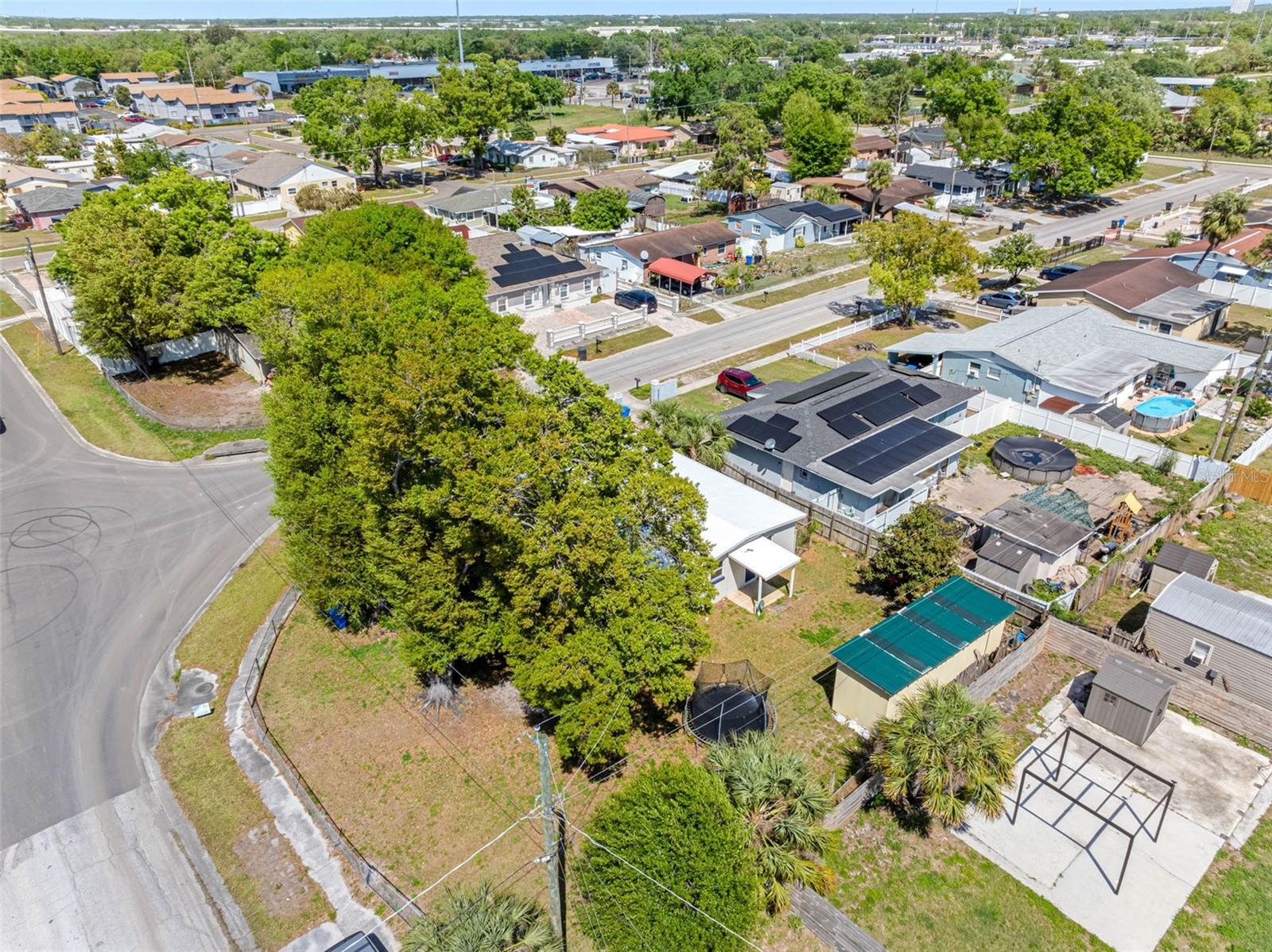 7401 KINGSTON DR, TAMPA, FL, 33619