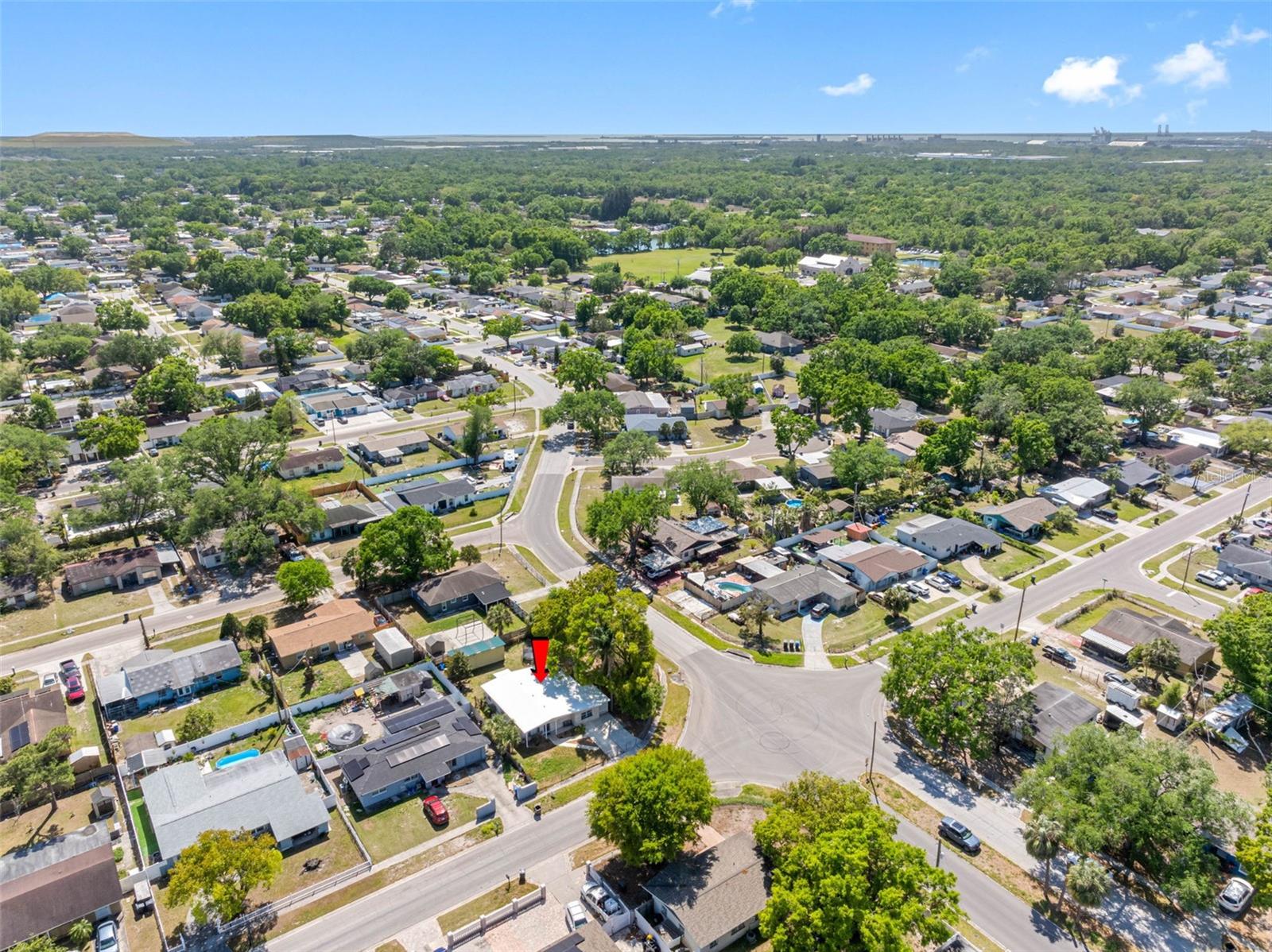 7401 KINGSTON DR, TAMPA, FL, 33619