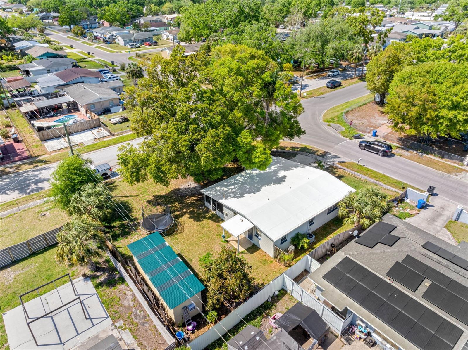 7401 KINGSTON DR, TAMPA, FL, 33619