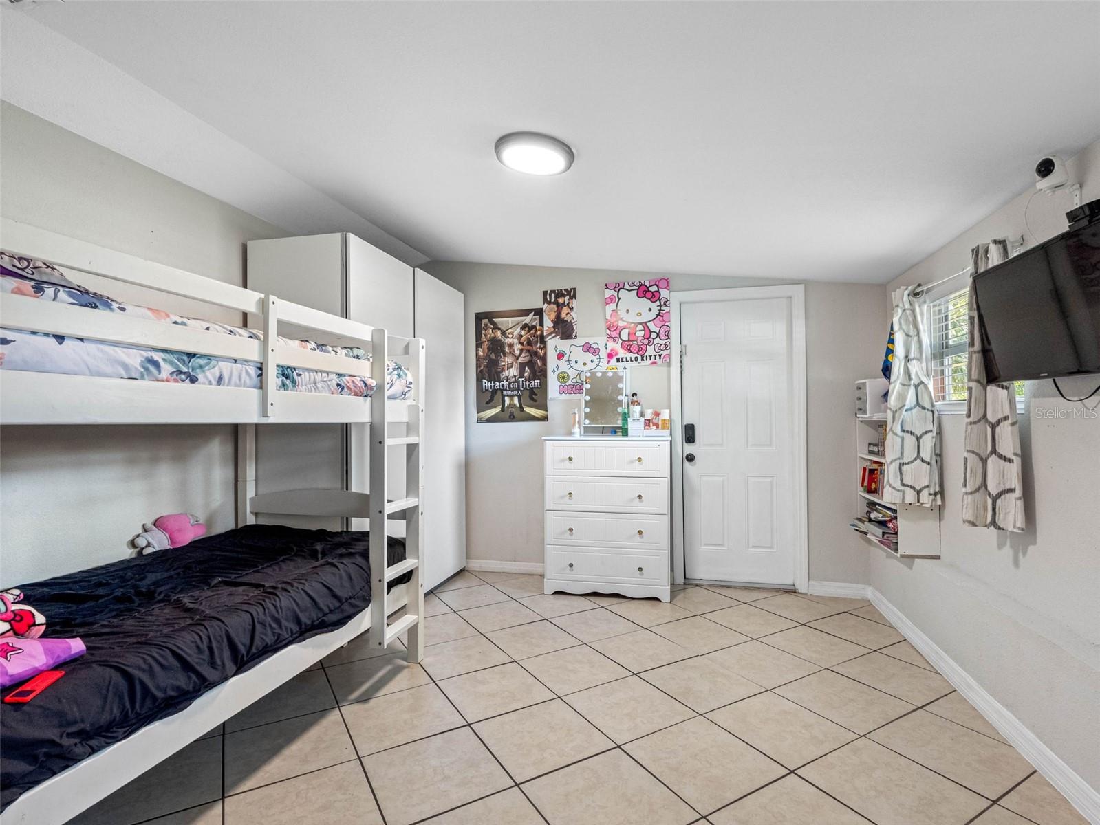 7401 KINGSTON DR, TAMPA, FL, 33619