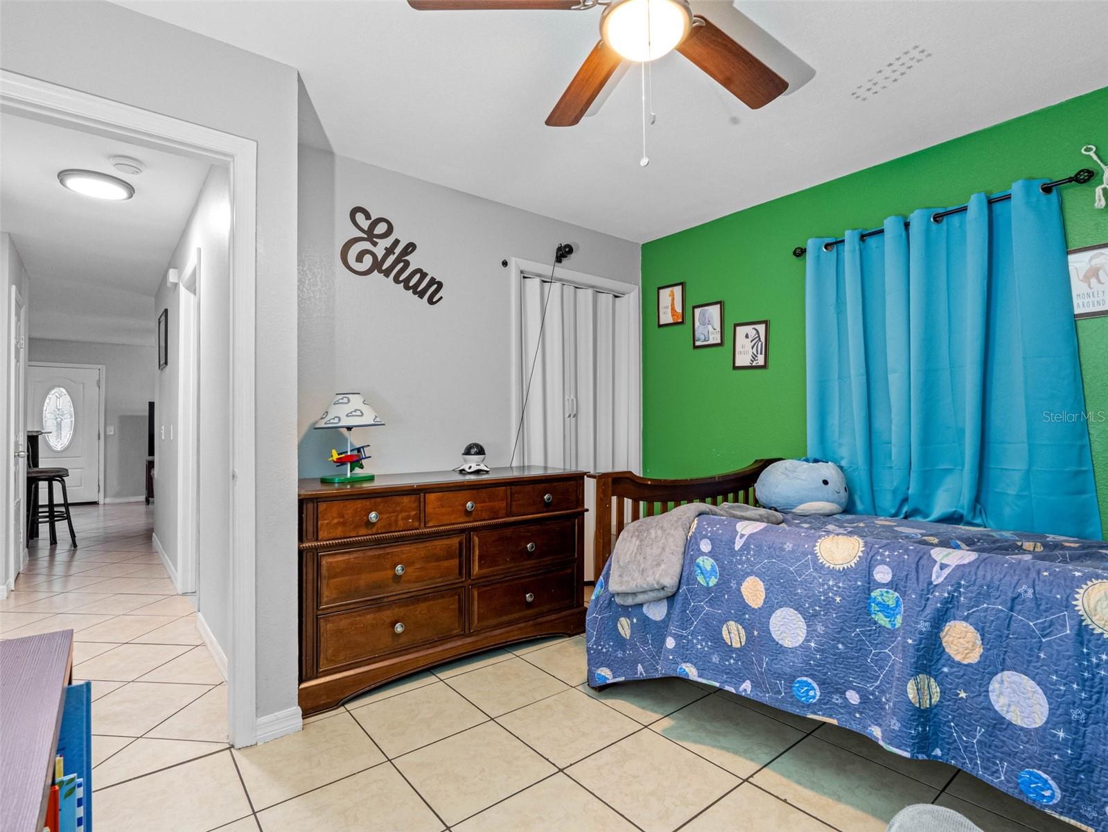 7401 KINGSTON DR, TAMPA, FL, 33619