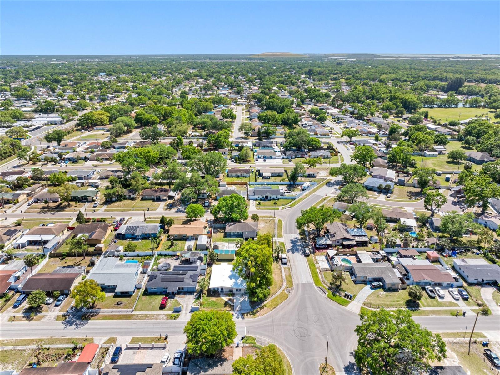 7401 KINGSTON DR, TAMPA, FL, 33619