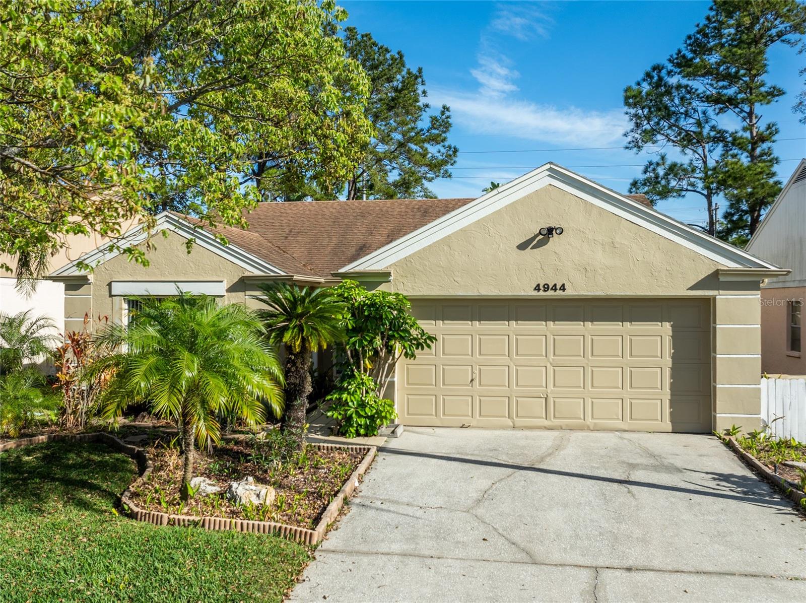 4944 CYPRESS TRACE DR, TAMPA, FL, 33624