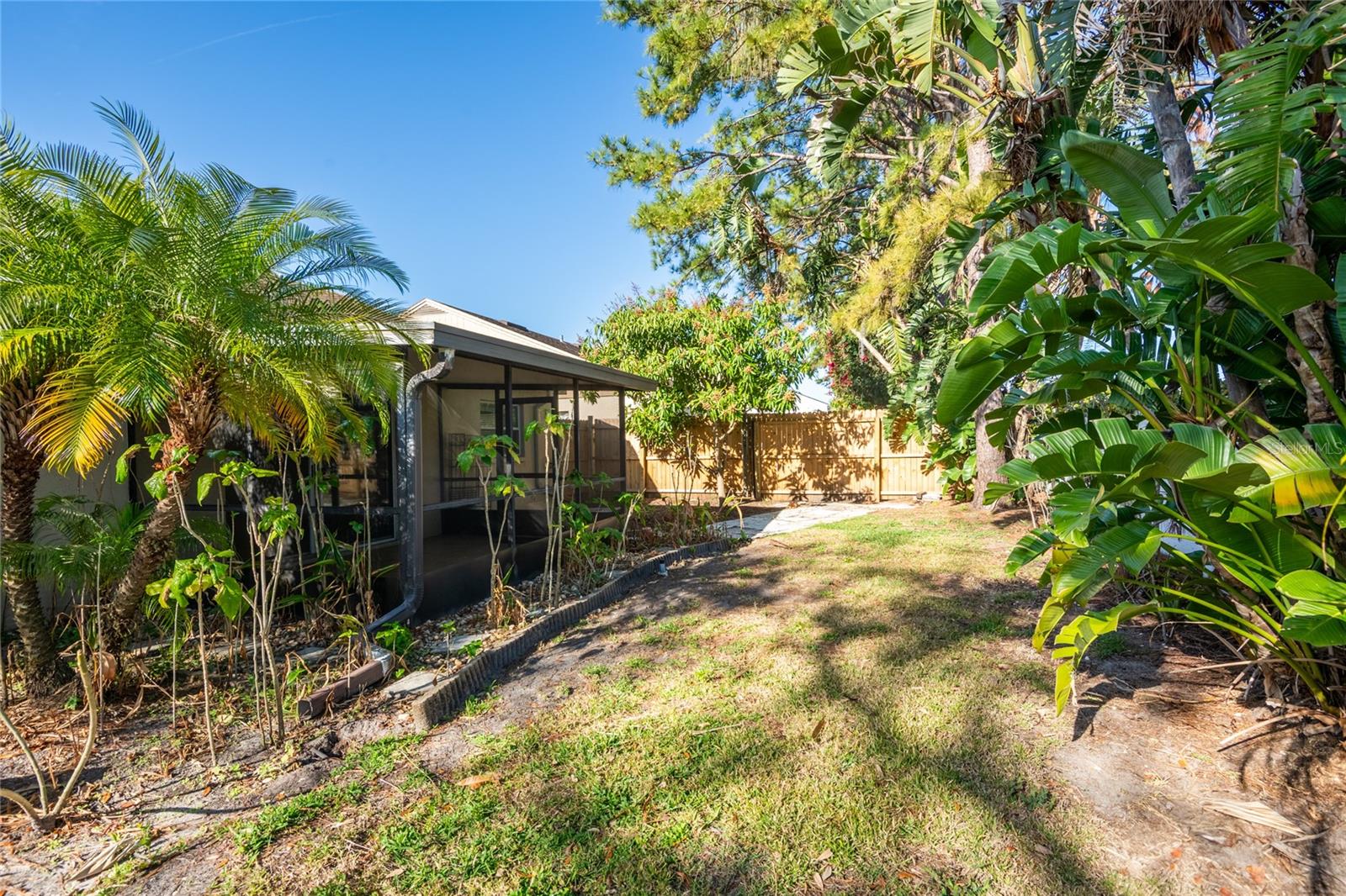 4944 CYPRESS TRACE DR, TAMPA, FL, 33624