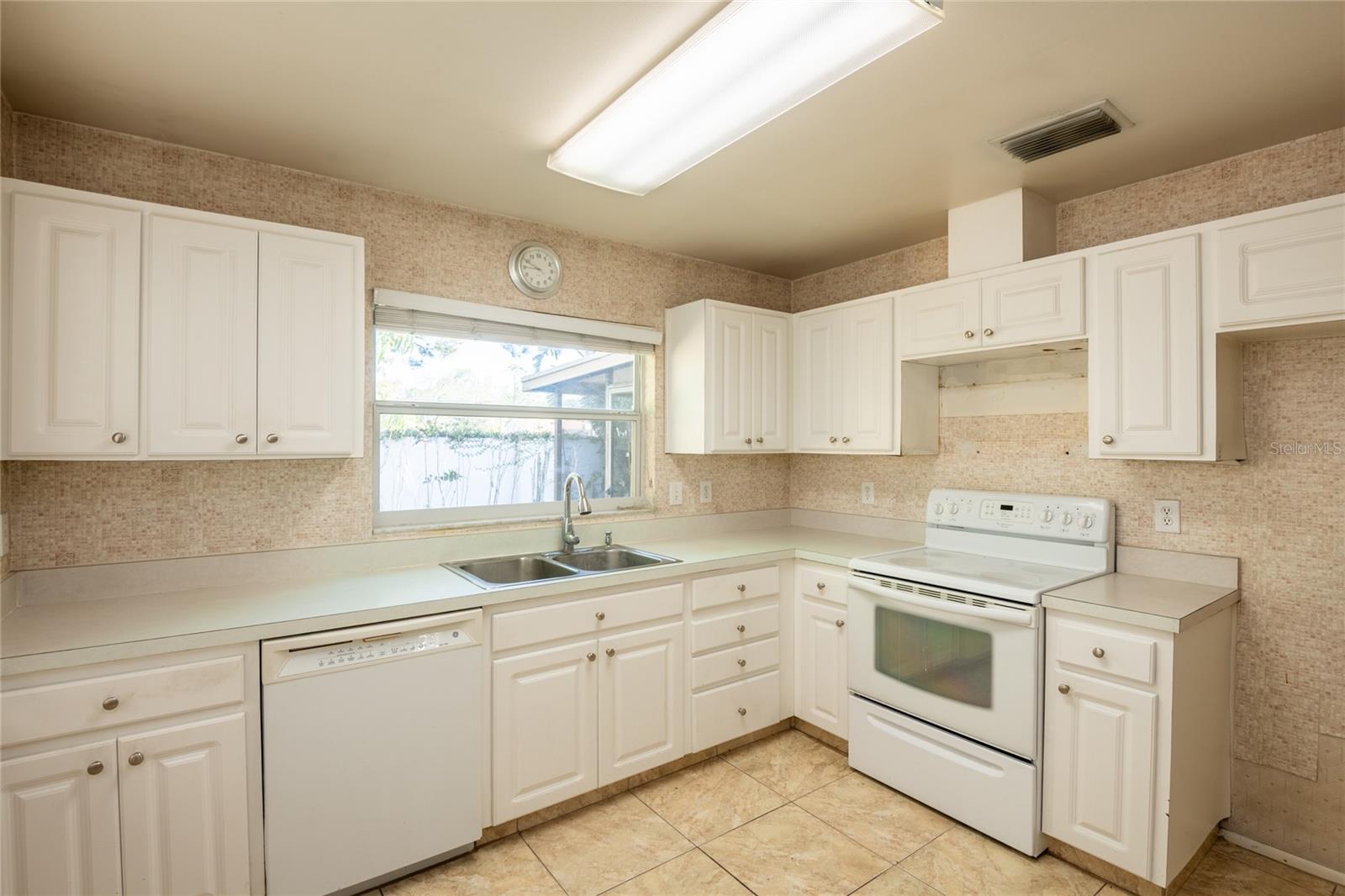 4944 CYPRESS TRACE DR, TAMPA, FL, 33624