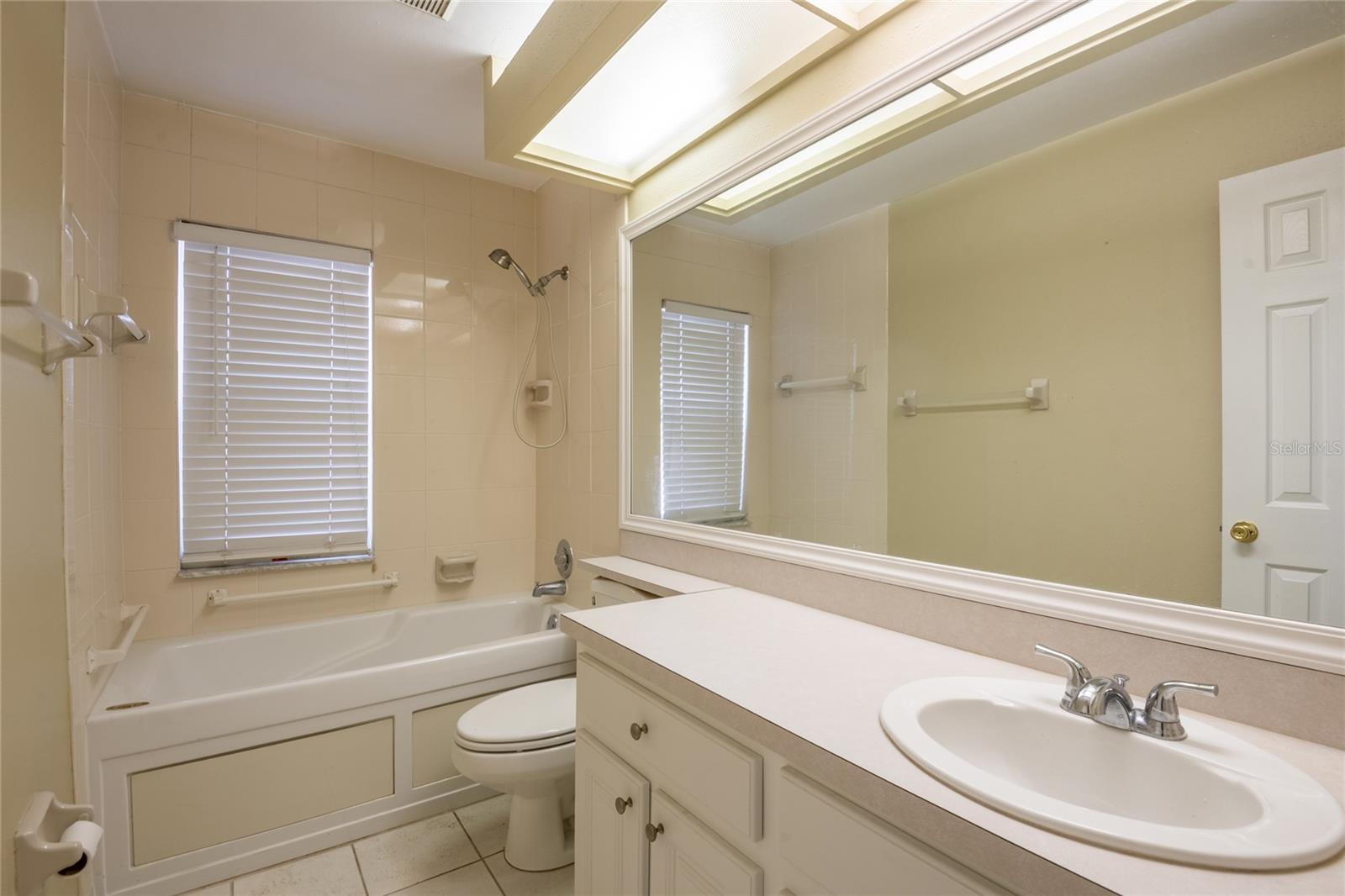 4944 CYPRESS TRACE DR, TAMPA, FL, 33624
