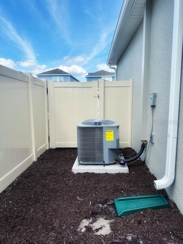 2639 CANDIED APPLE ALY, KISSIMMEE, FL, 34744