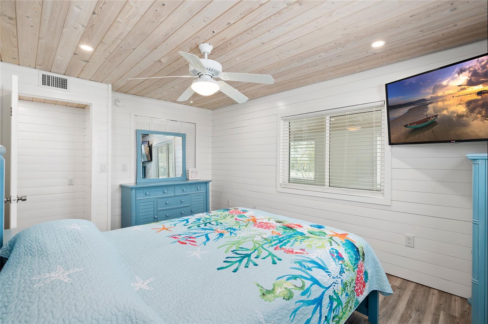 9752 LITTLE GASPARILLA ISLAND, PLACIDA, FL, 33946
