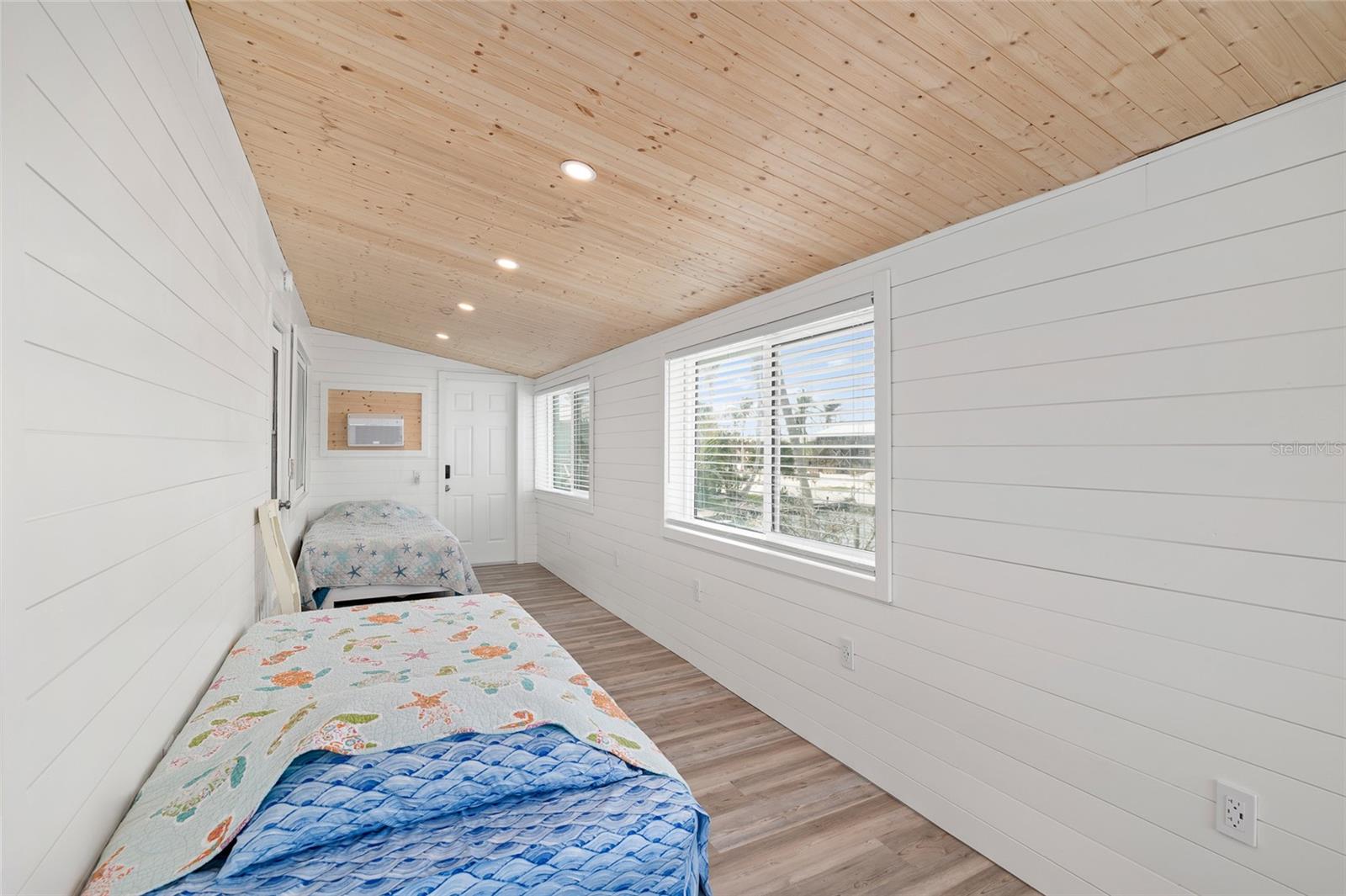 9752 LITTLE GASPARILLA ISLAND, PLACIDA, FL, 33946