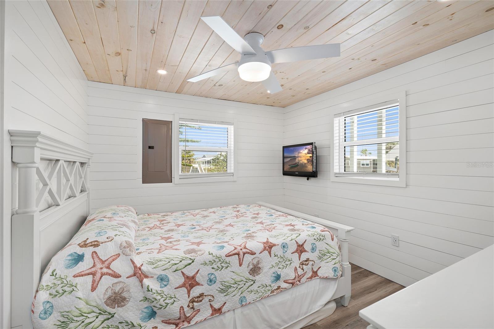 9752 LITTLE GASPARILLA ISLAND, PLACIDA, FL, 33946