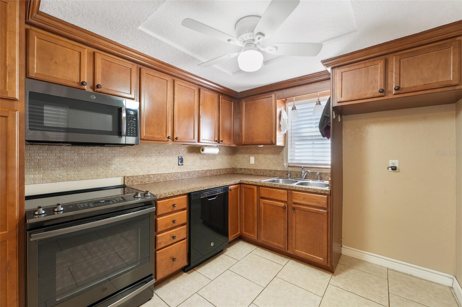 7315 LINCOLN PARK LN, PORT RICHEY, FL, 34668