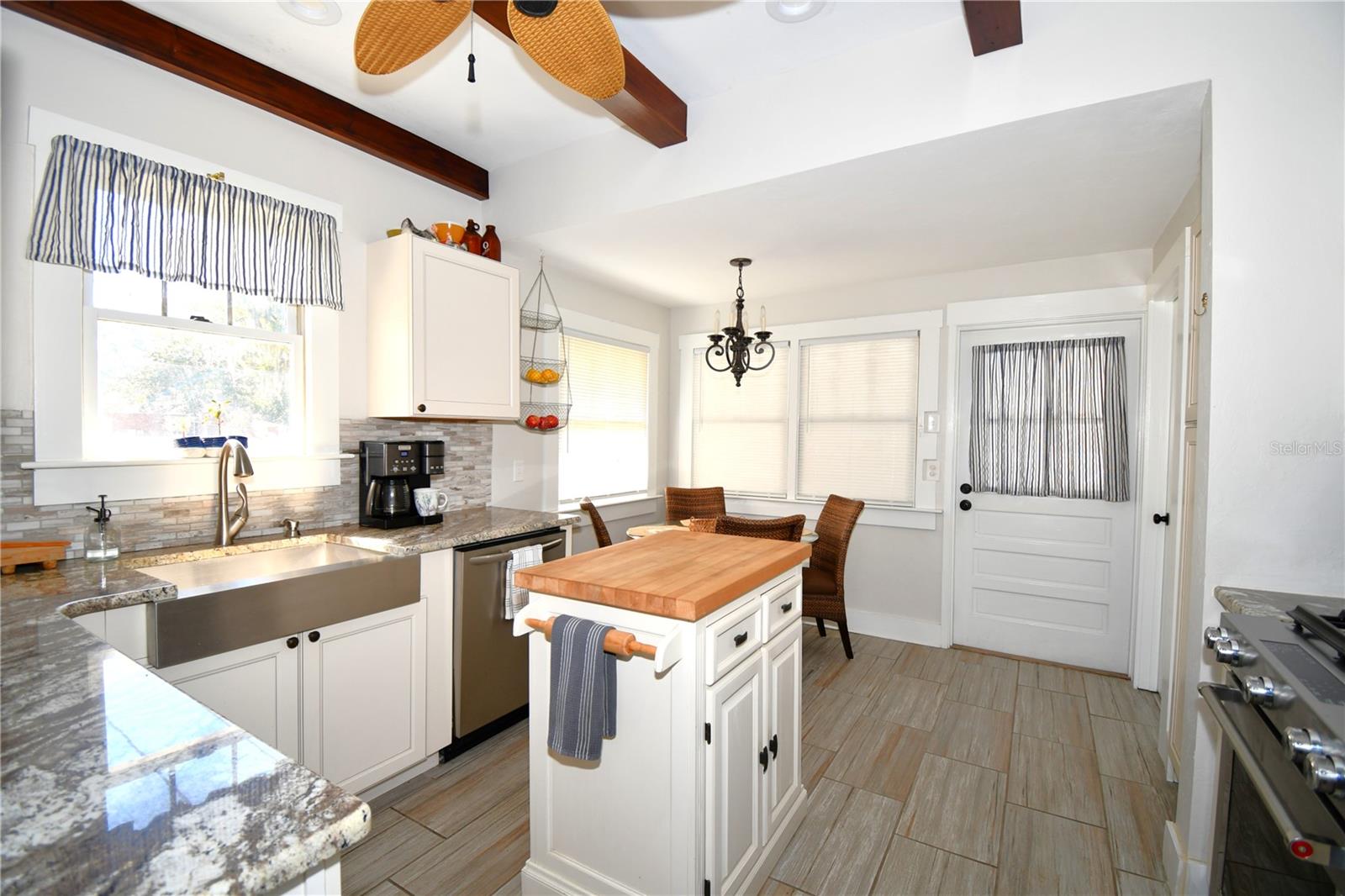 1245 N ALEXANDER ST, MOUNT DORA, FL, 32757