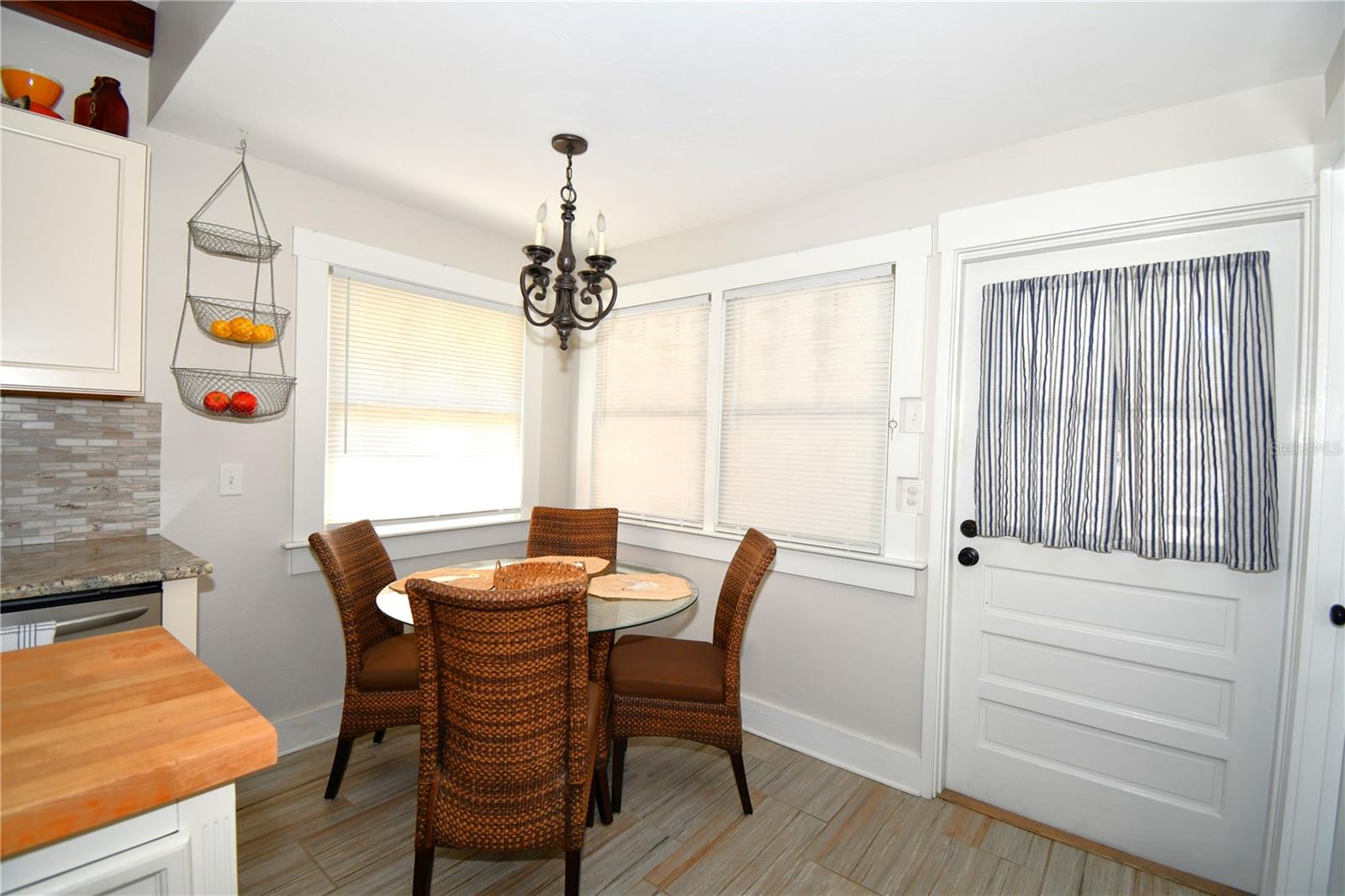 1245 N ALEXANDER ST, MOUNT DORA, FL, 32757