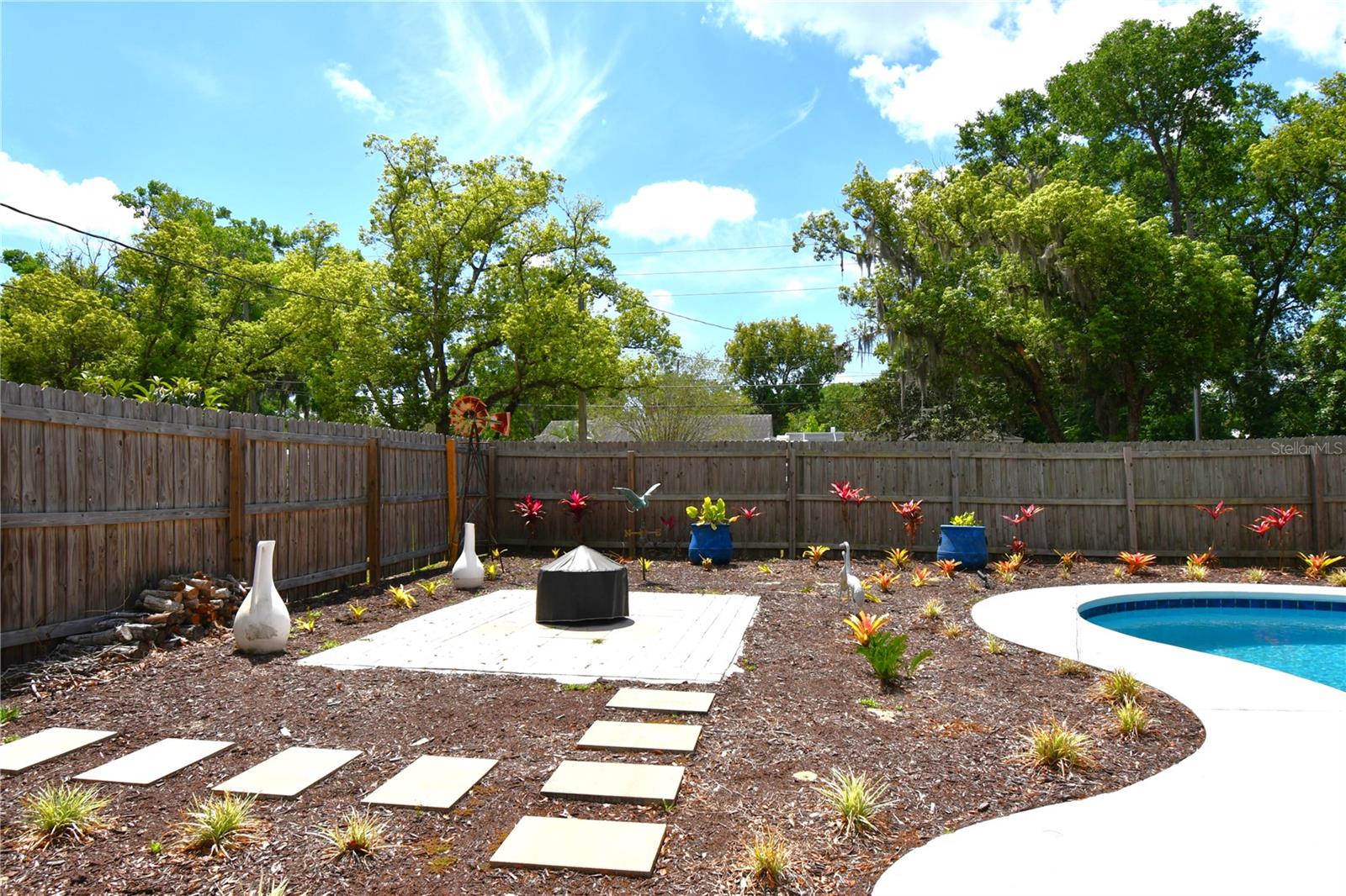 1245 N ALEXANDER ST, MOUNT DORA, FL, 32757