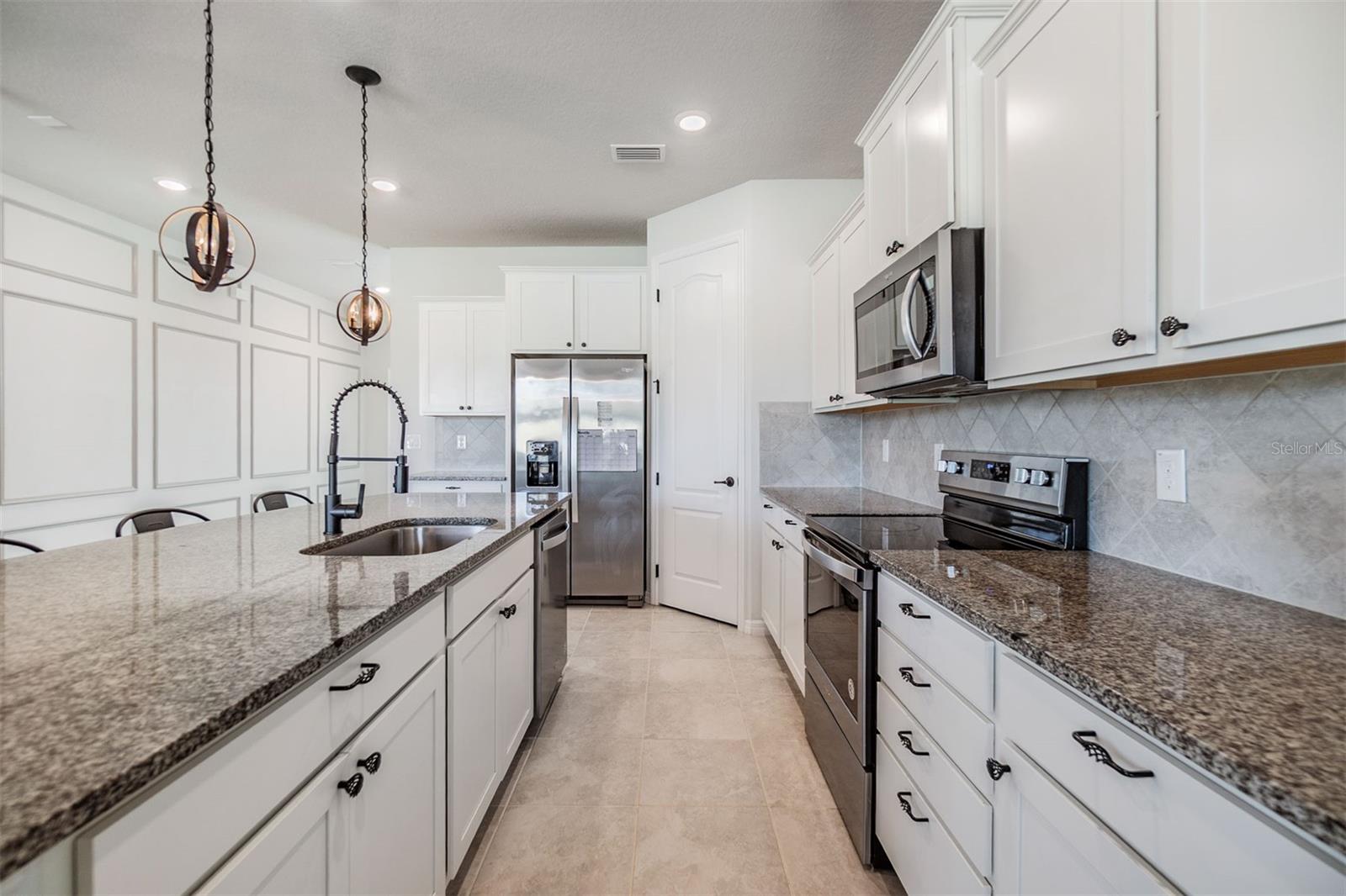 6236 DUTTON DR, WESLEY CHAPEL, FL, 33545