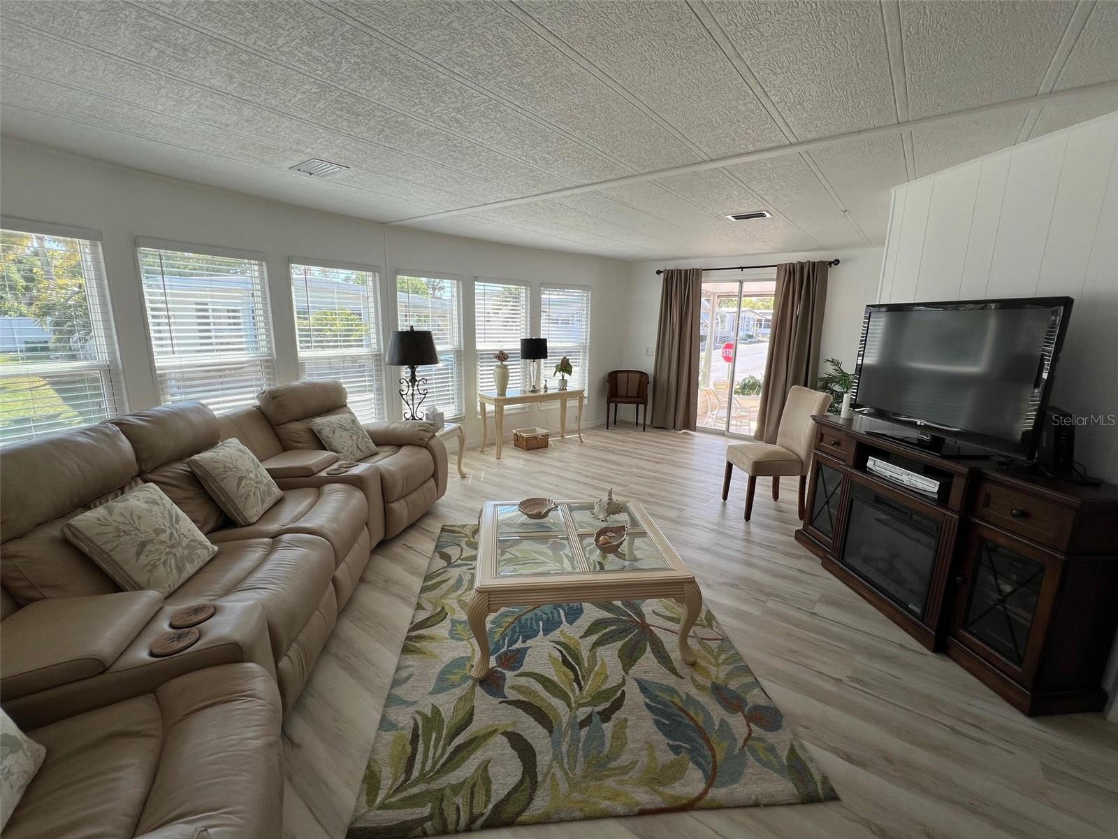 778 ROYAL PALM CIR, LARGO, FL, 33778