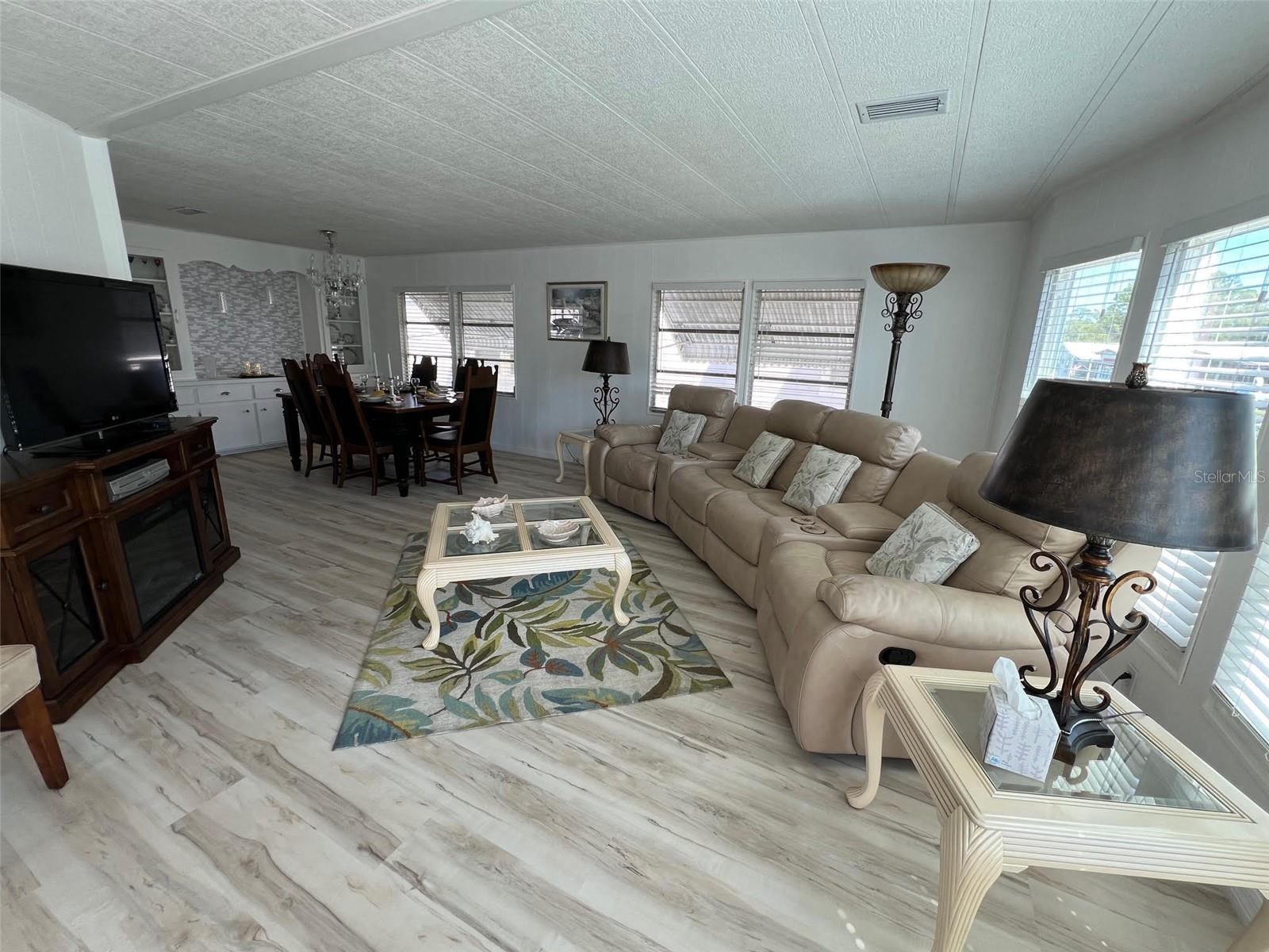 778 ROYAL PALM CIR, LARGO, FL, 33778