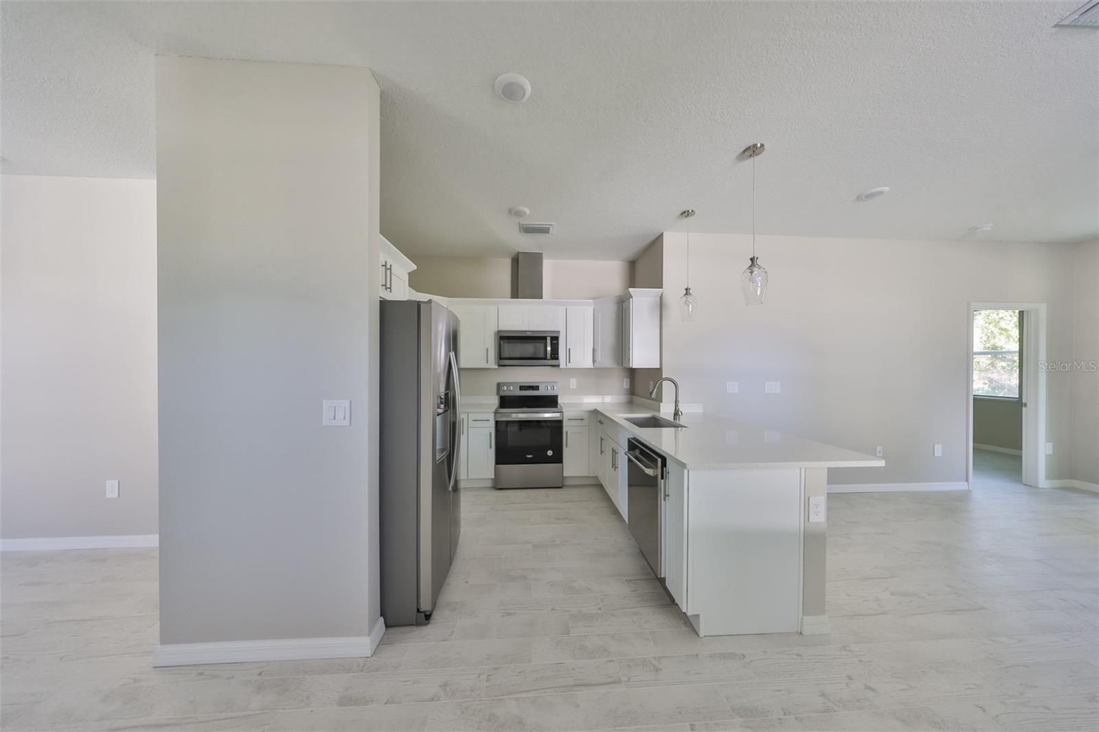 2807 W GRANFIELD AVE, PLANT CITY, FL, 33563