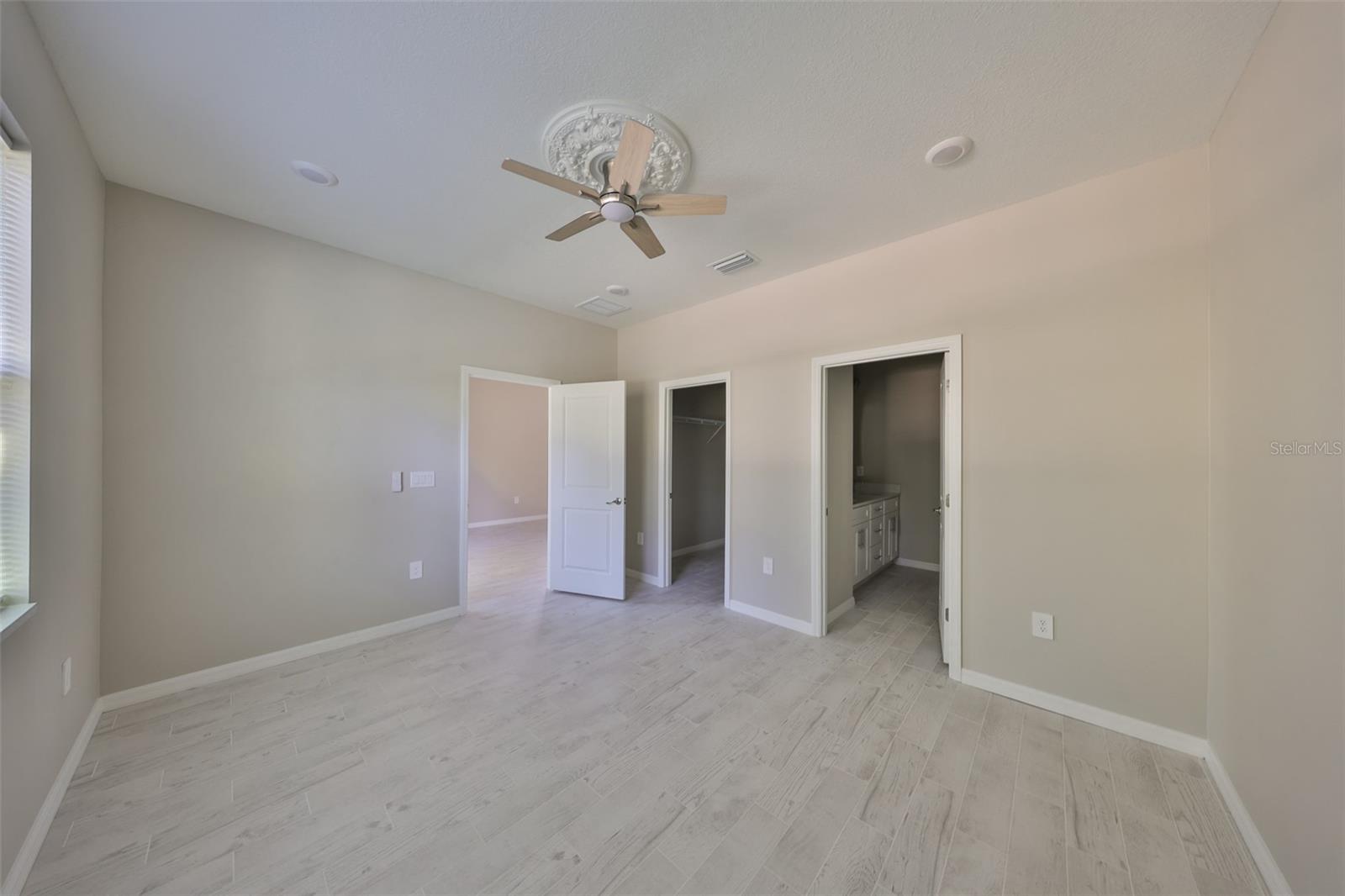 2807 W GRANFIELD AVE, PLANT CITY, FL, 33563