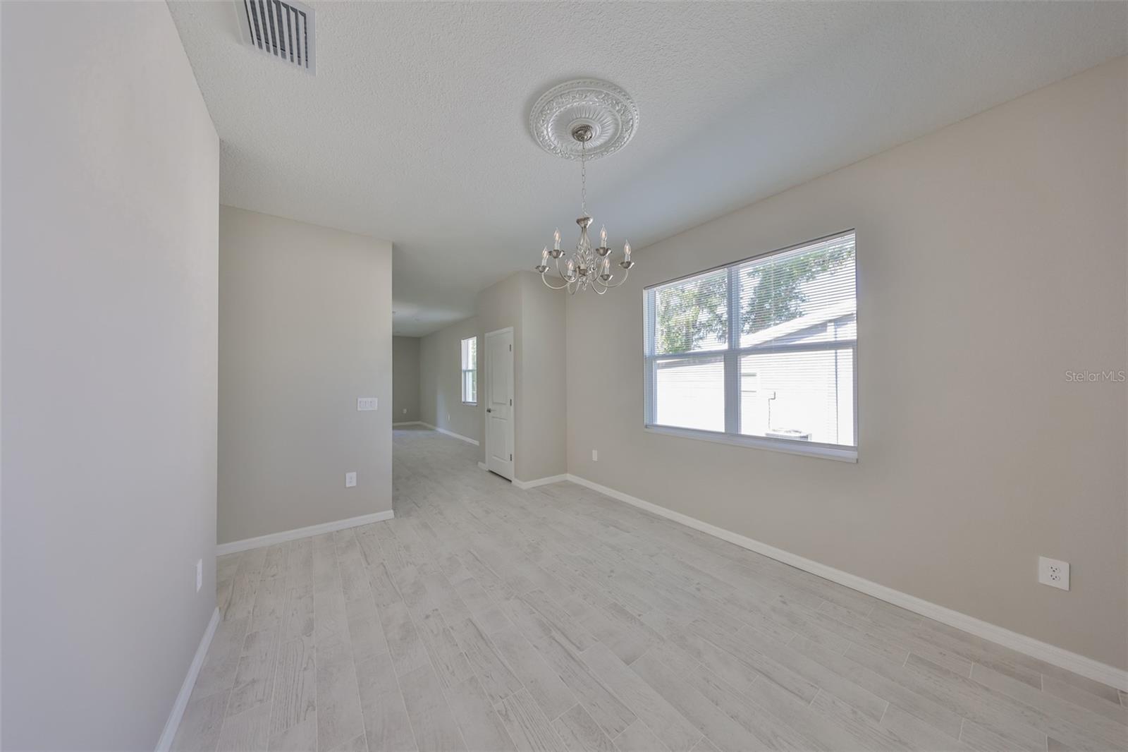 2807 W GRANFIELD AVE, PLANT CITY, FL, 33563