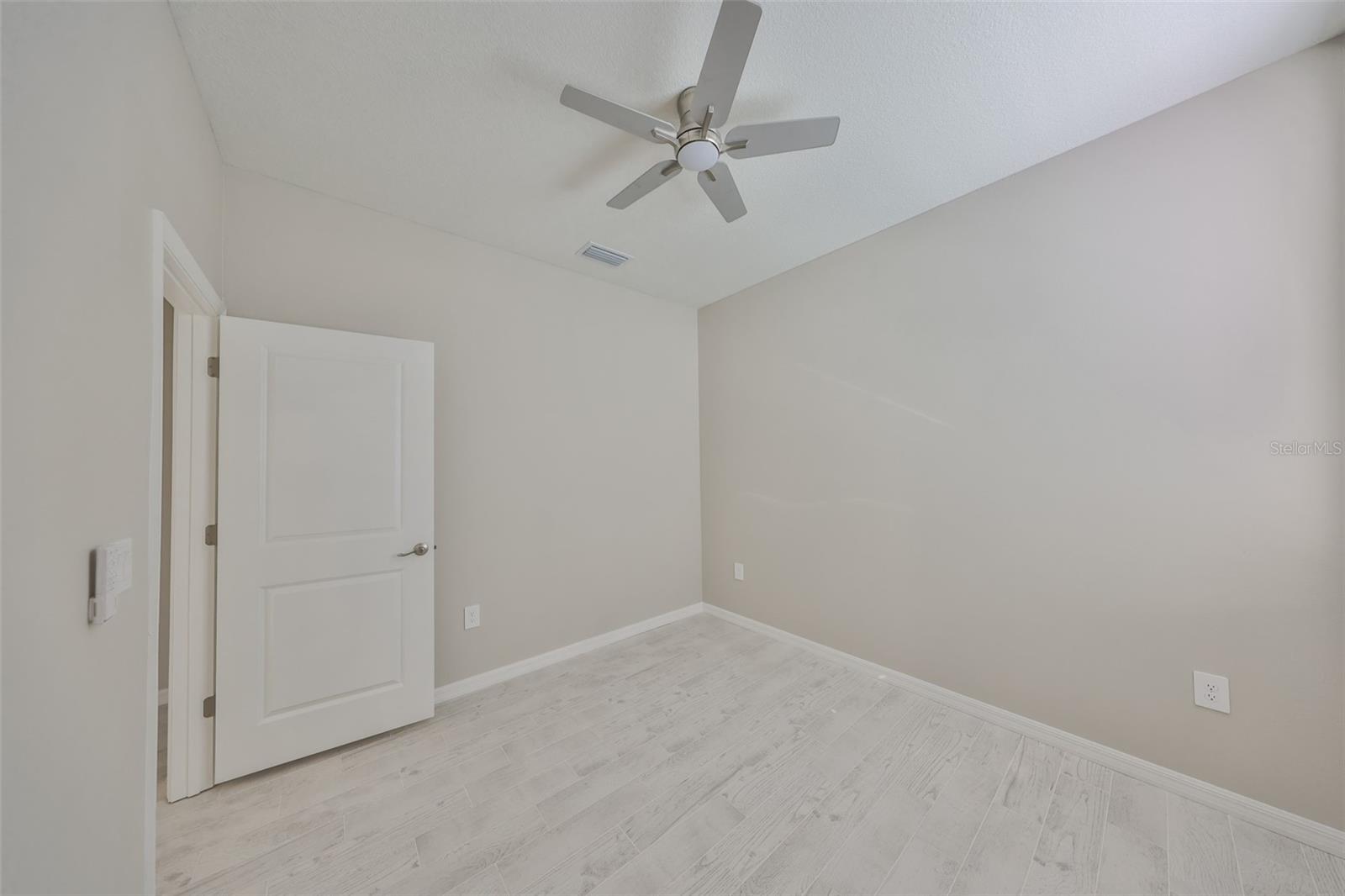 2807 W GRANFIELD AVE, PLANT CITY, FL, 33563