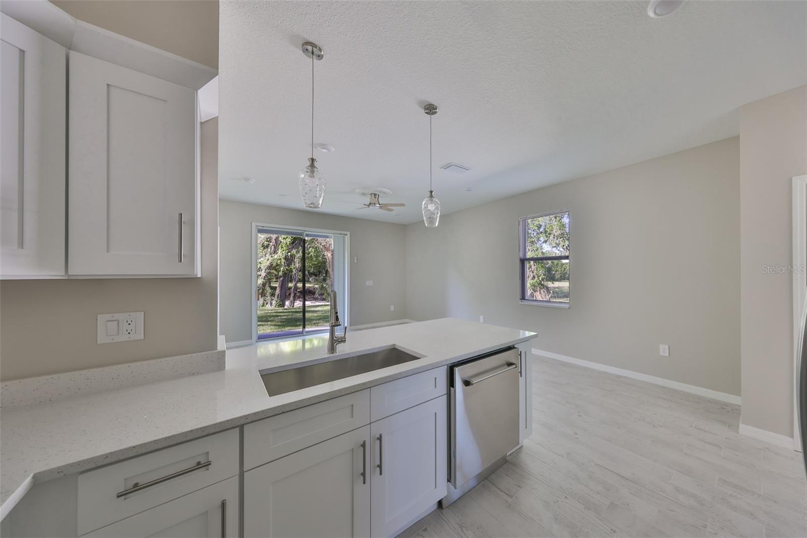 2807 W GRANFIELD AVE, PLANT CITY, FL, 33563