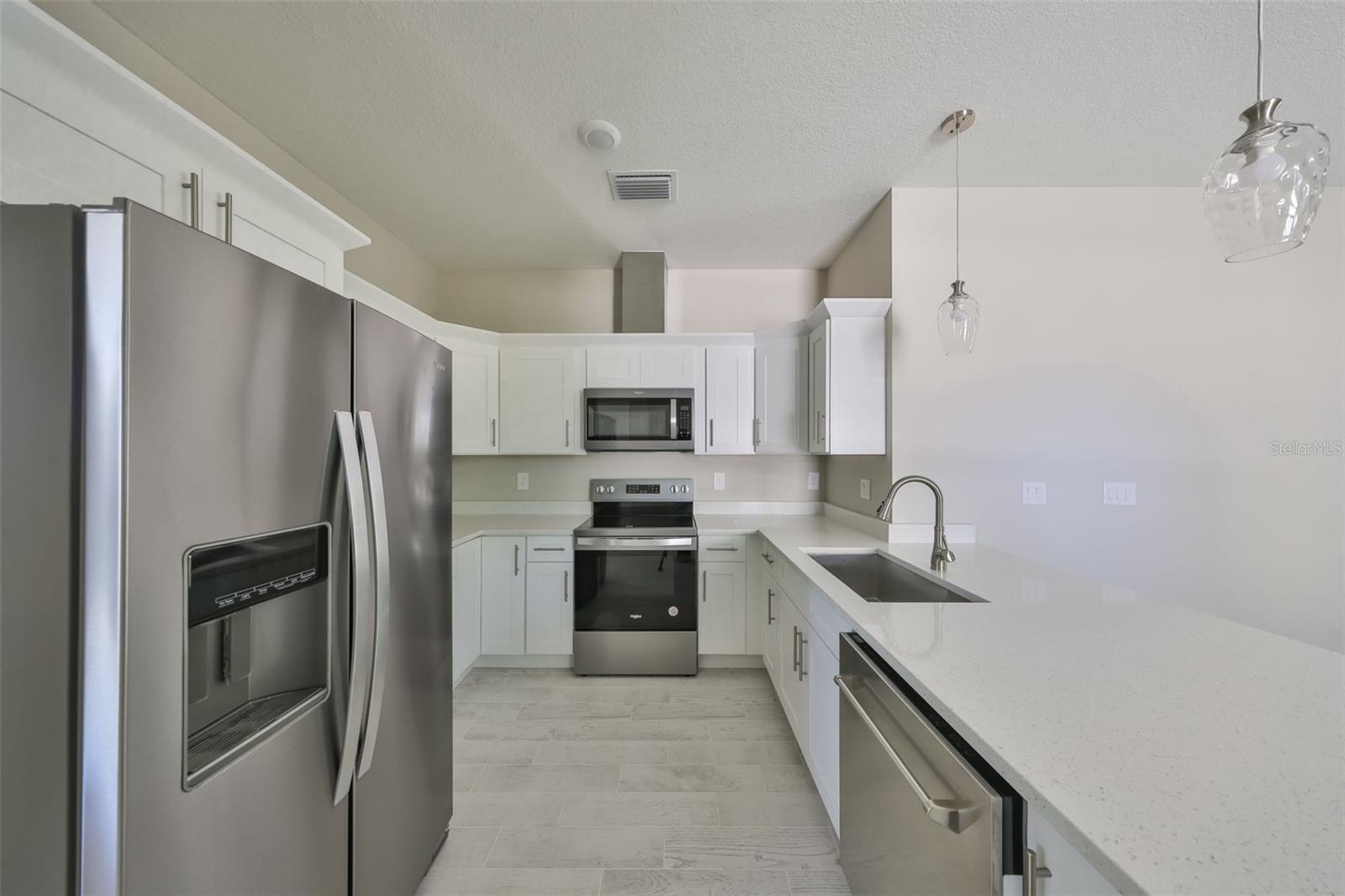 2807 W GRANFIELD AVE, PLANT CITY, FL, 33563