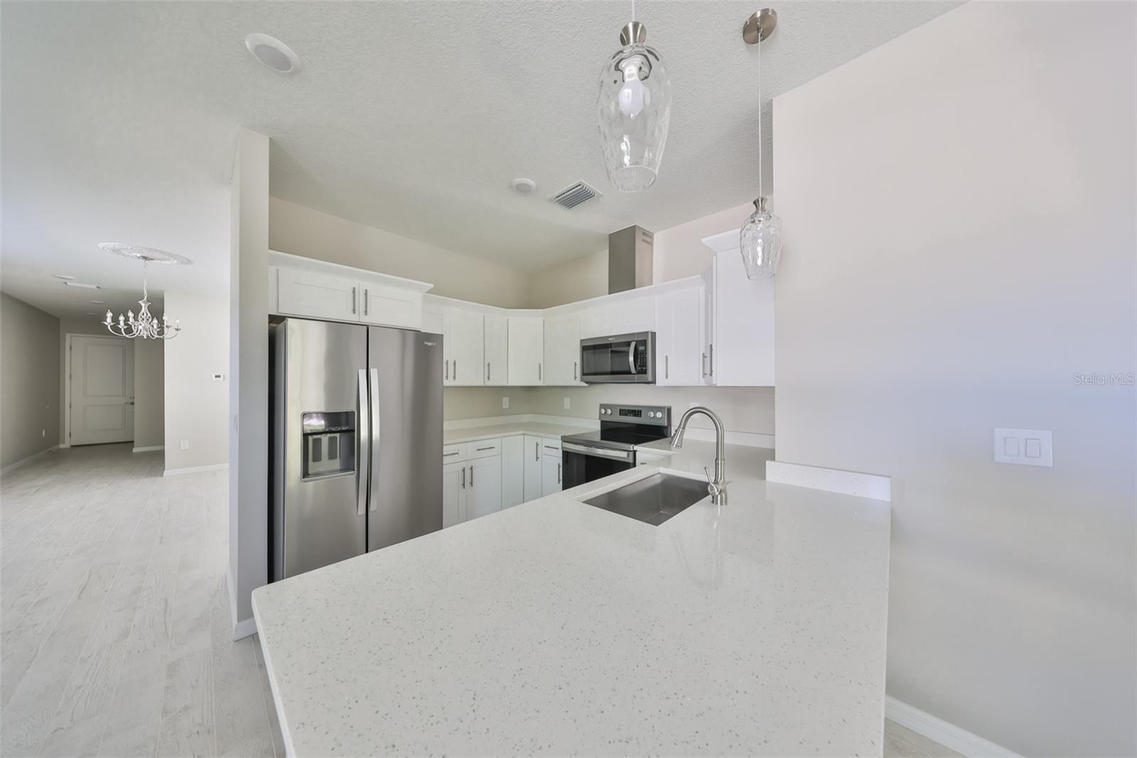 2807 W GRANFIELD AVE, PLANT CITY, FL, 33563