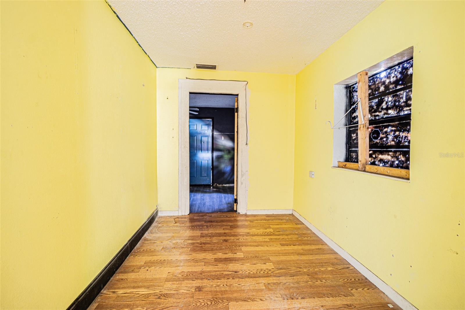 8719 N OLA AVE, TAMPA, FL, 33604