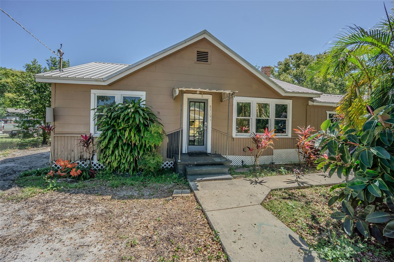 8719 N OLA AVE, TAMPA, FL, 33604