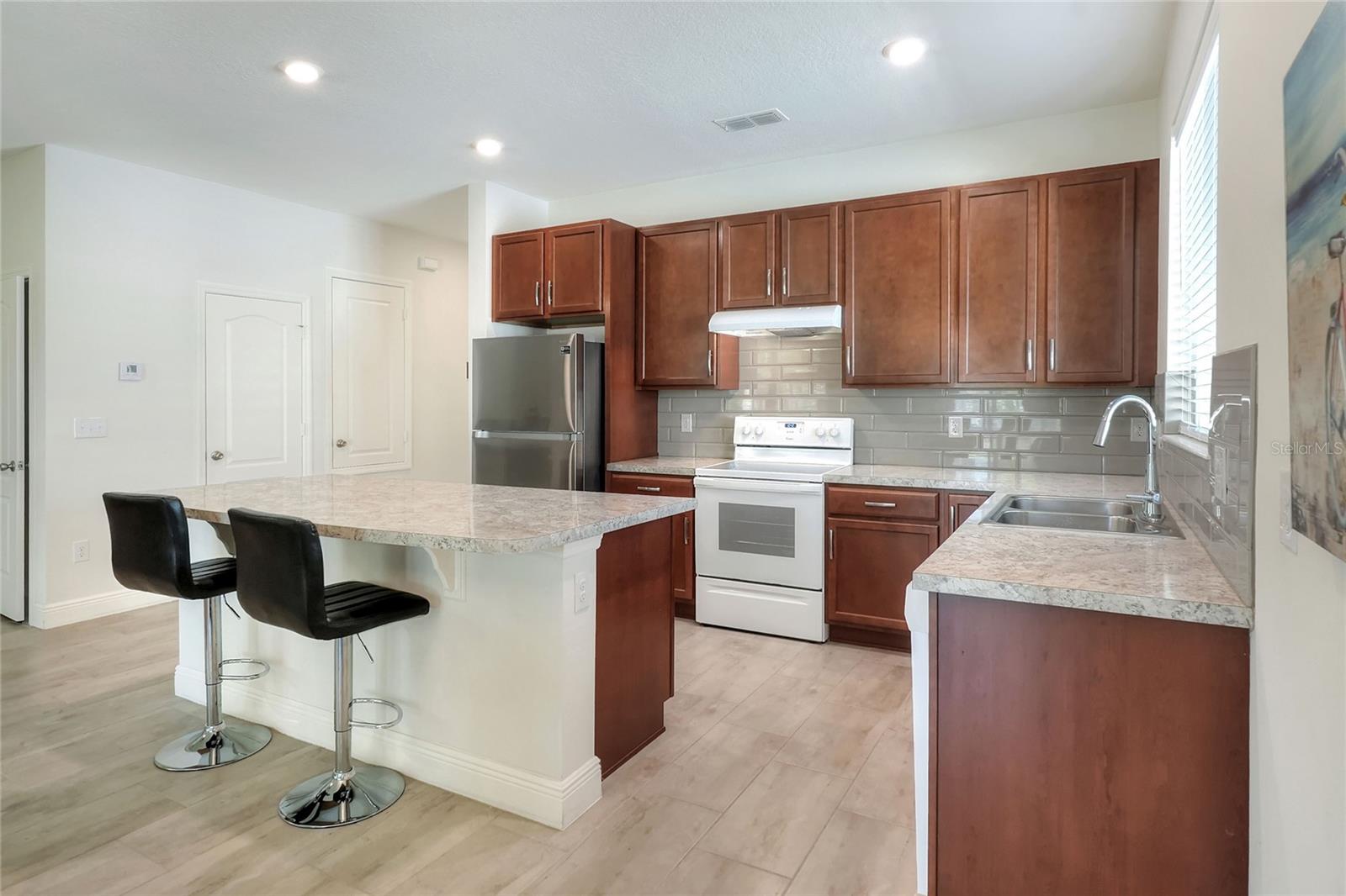 7445 IBIS DR, LAKELAND, FL, 33810
