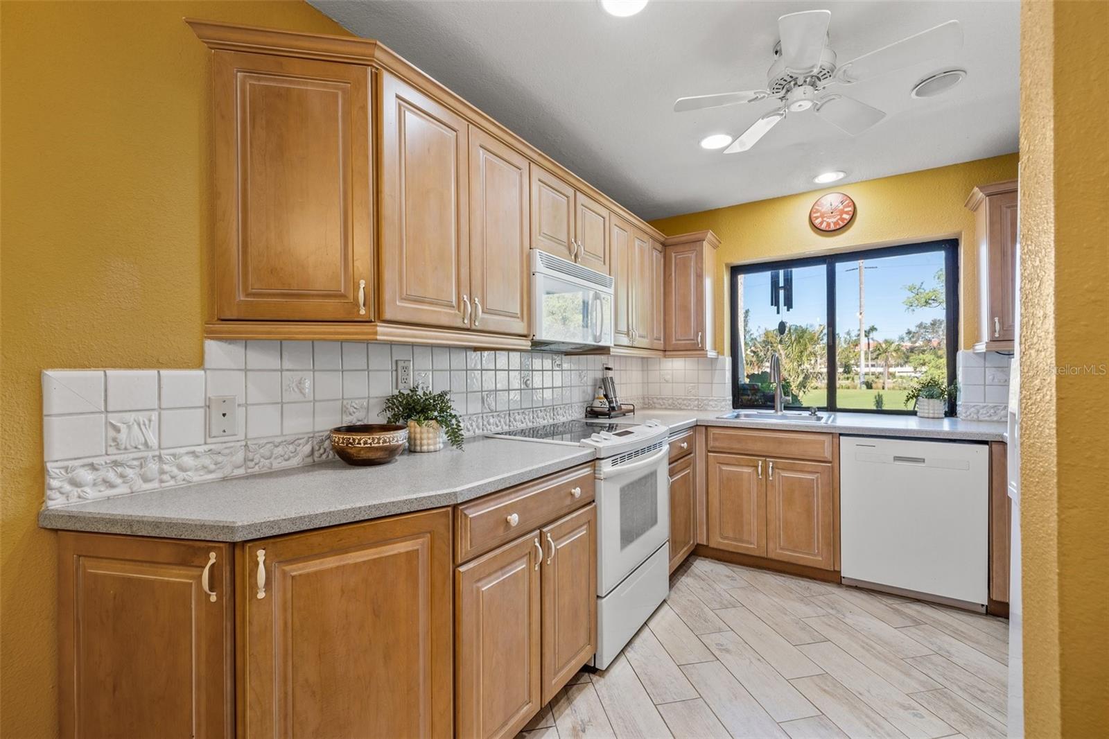 5625 ESCONDIDA BLVD S, ST PETERSBURG, FL, 33715