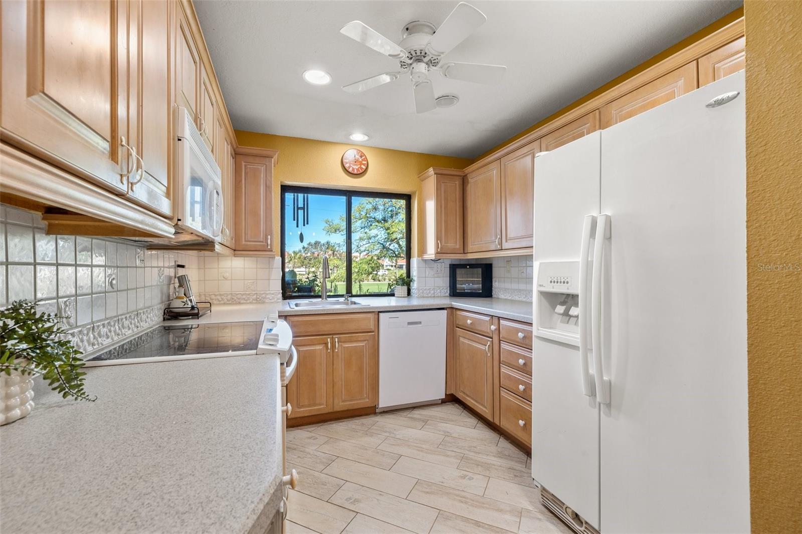 5625 ESCONDIDA BLVD S, ST PETERSBURG, FL, 33715