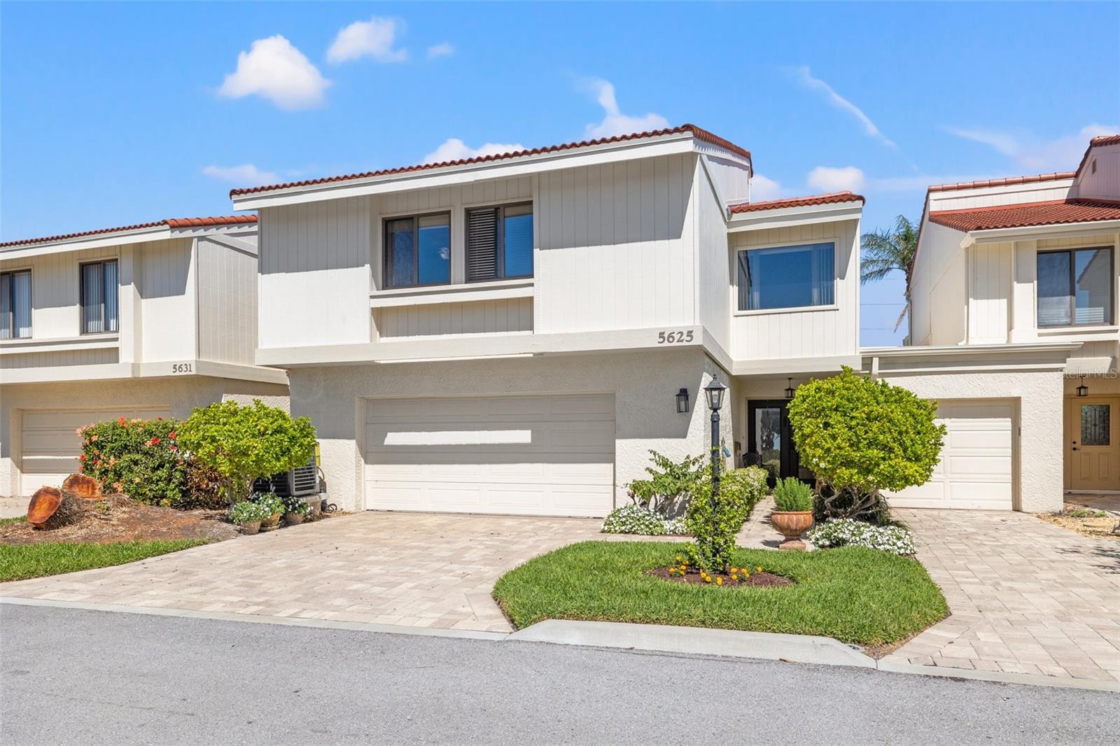 5625 ESCONDIDA BLVD S, ST PETERSBURG, FL, 33715