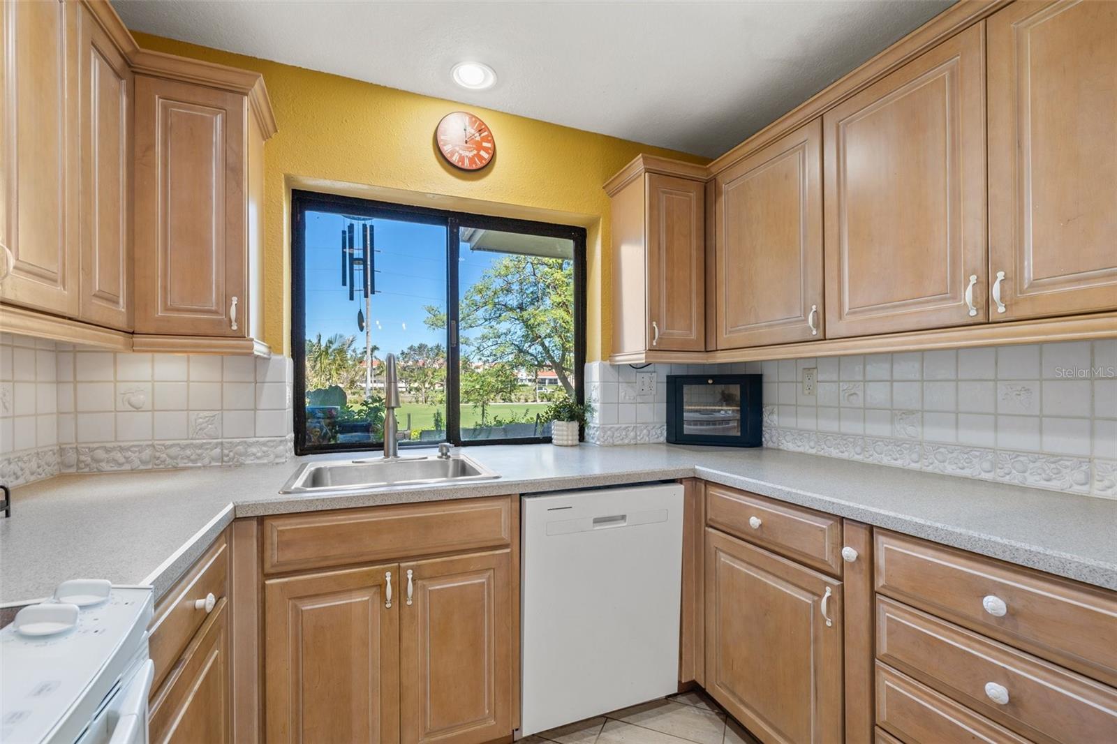 5625 ESCONDIDA BLVD S, ST PETERSBURG, FL, 33715