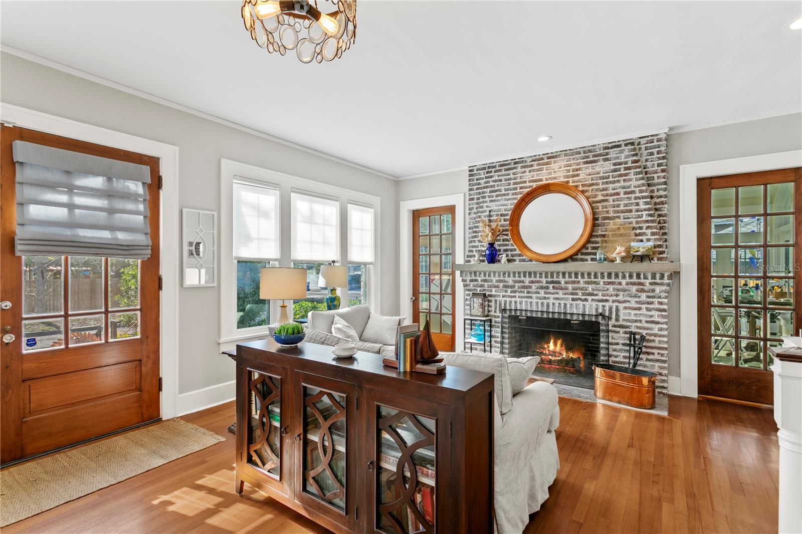 201 72ND ST N, ST PETERSBURG, FL, 33710