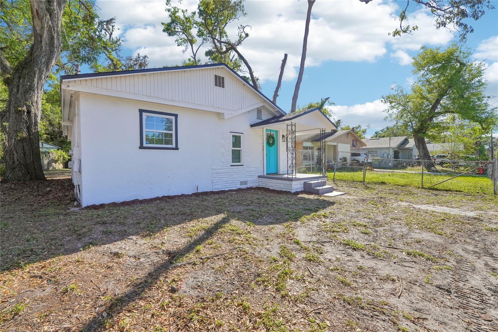 2111 E ELLICOTT ST, TAMPA, FL, 33610