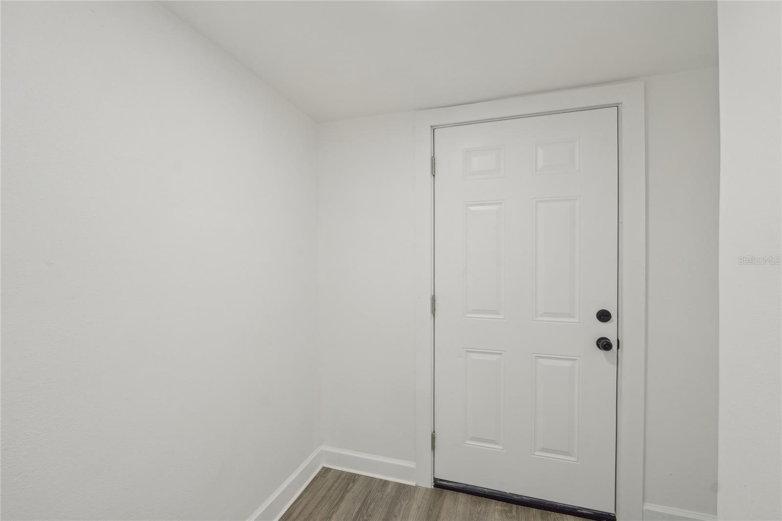 2111 E ELLICOTT ST, TAMPA, FL, 33610