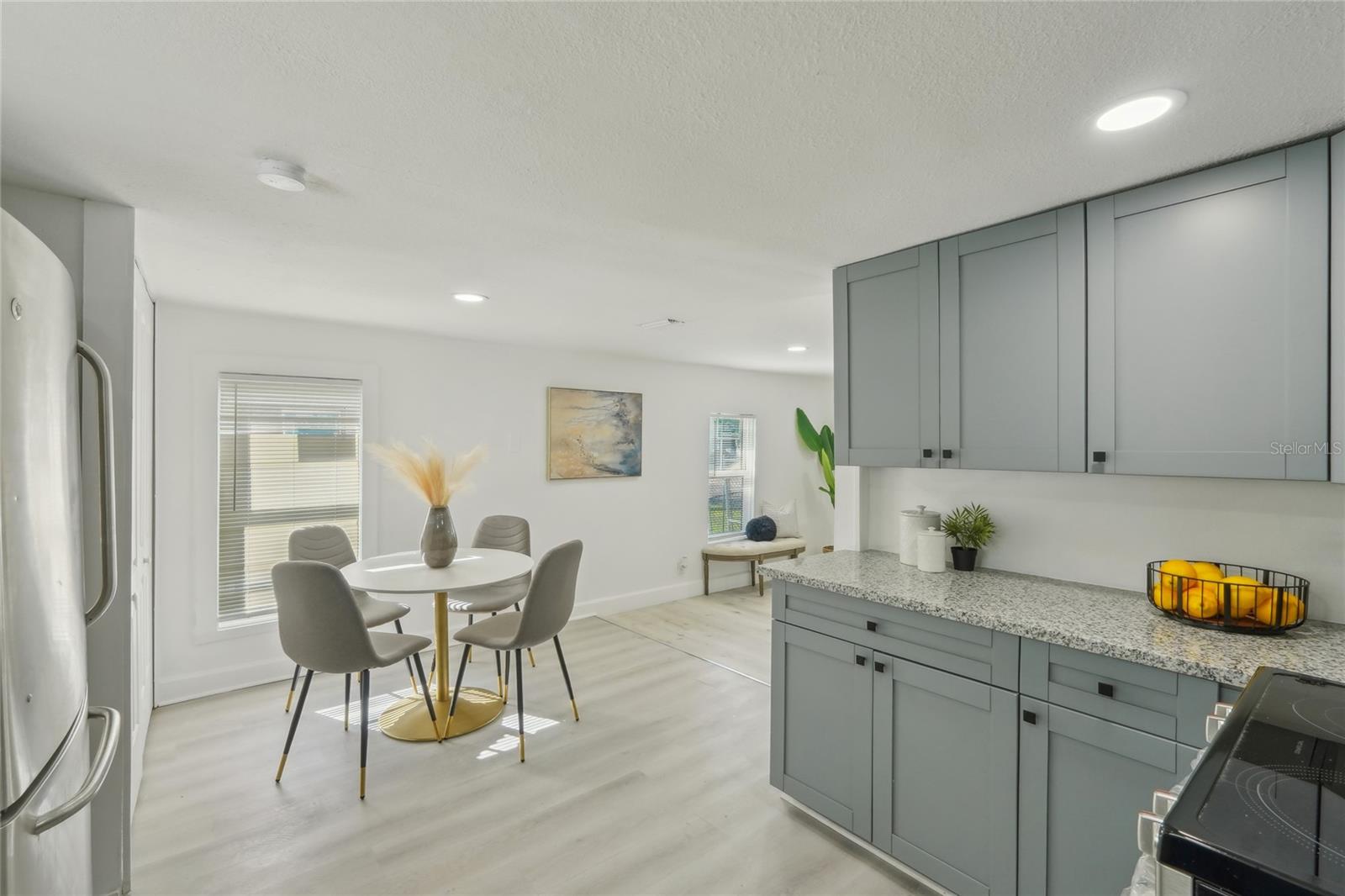2111 E ELLICOTT ST, TAMPA, FL, 33610