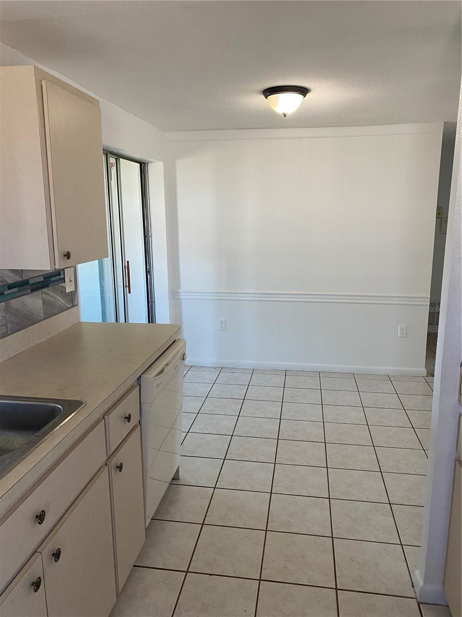 166 DARTMOUTH DR NW, PORT CHARLOTTE, FL, 33952