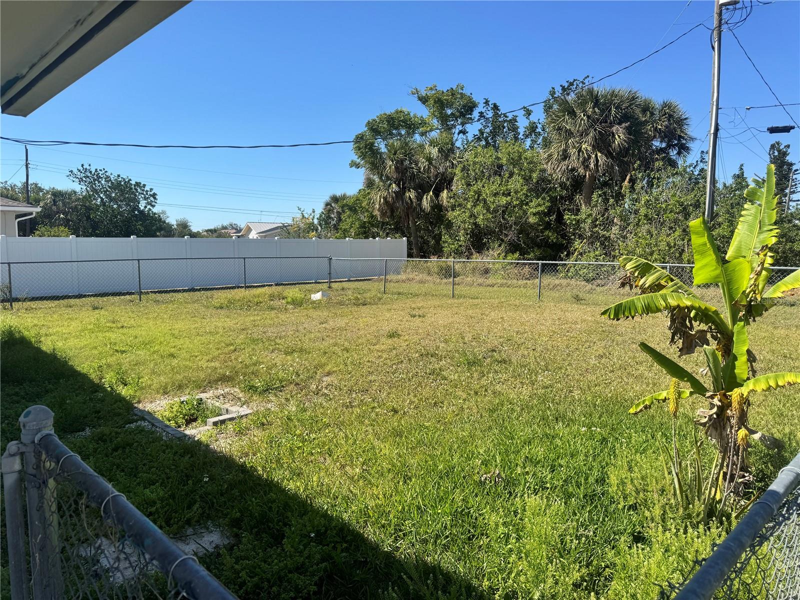 166 DARTMOUTH DR NW, PORT CHARLOTTE, FL, 33952