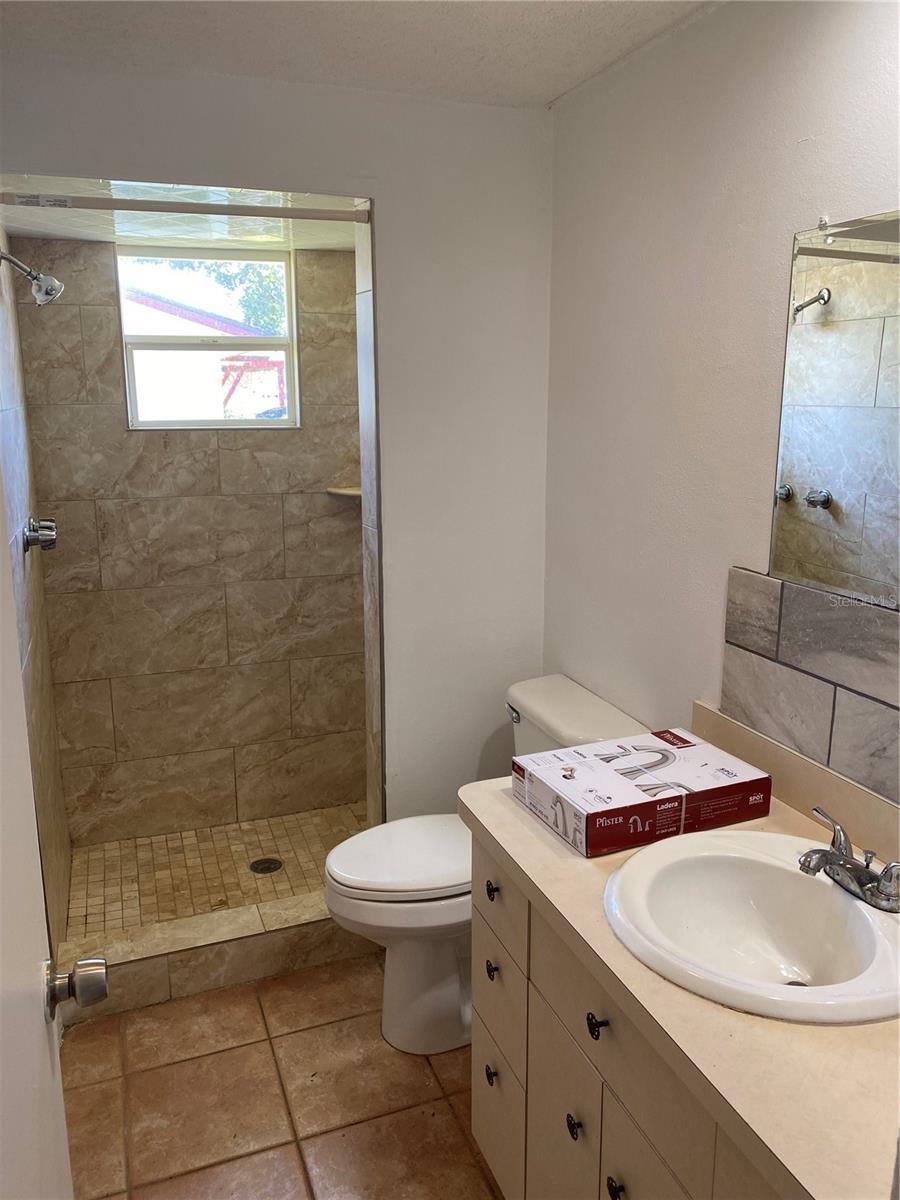 166 DARTMOUTH DR NW, PORT CHARLOTTE, FL, 33952