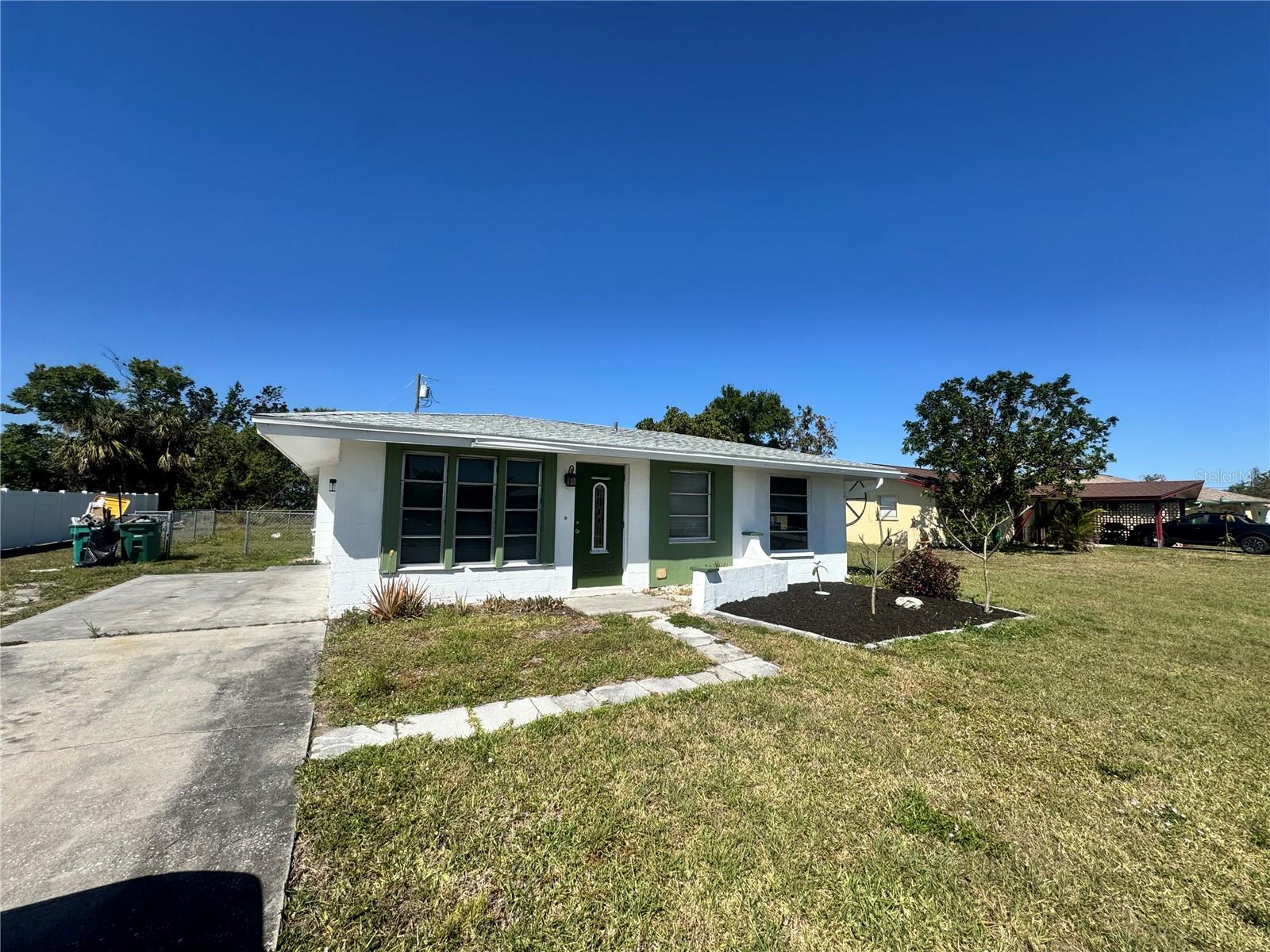 166 DARTMOUTH DR NW, PORT CHARLOTTE, FL, 33952