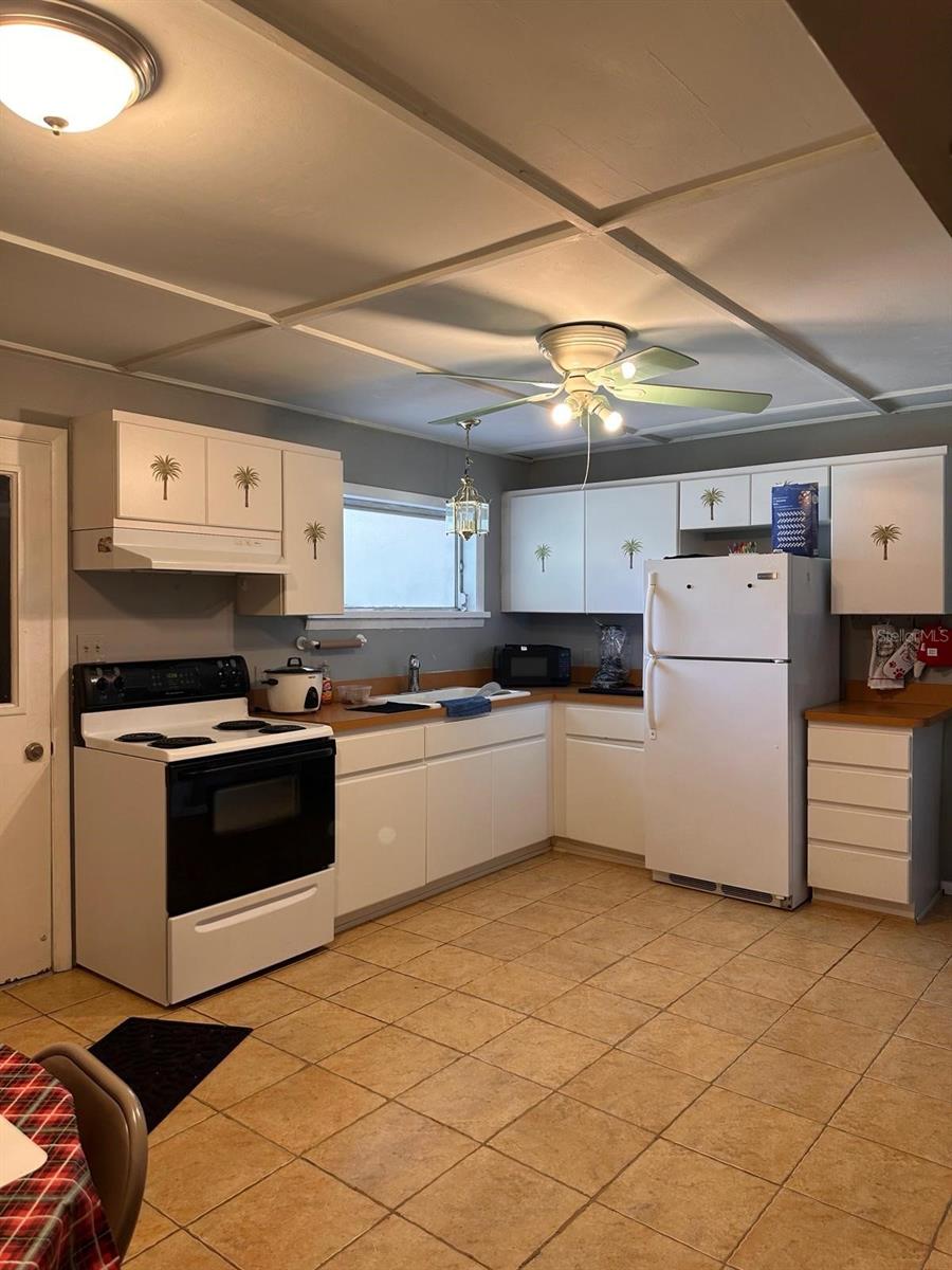 5562 S US 301, BUSHNELL, FL, 33513