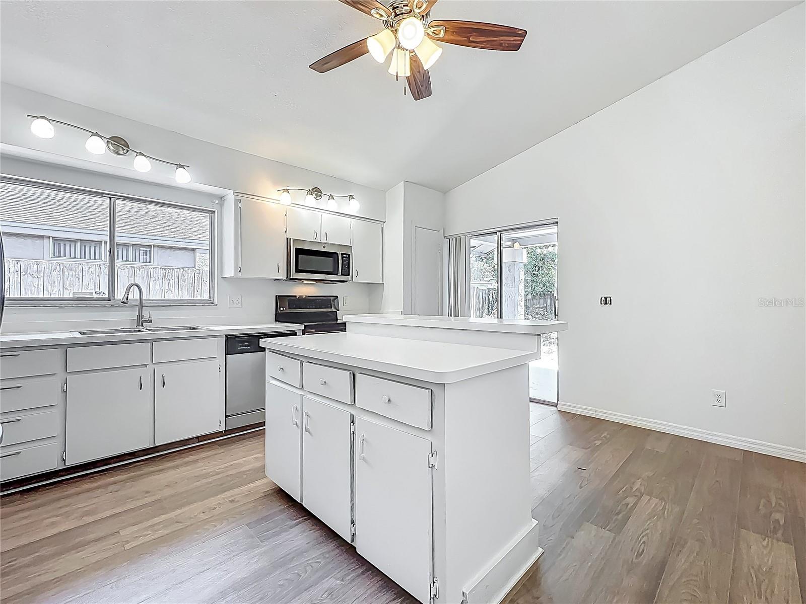 2253 ATRIUM CIR, ORLANDO, FL, 32808
